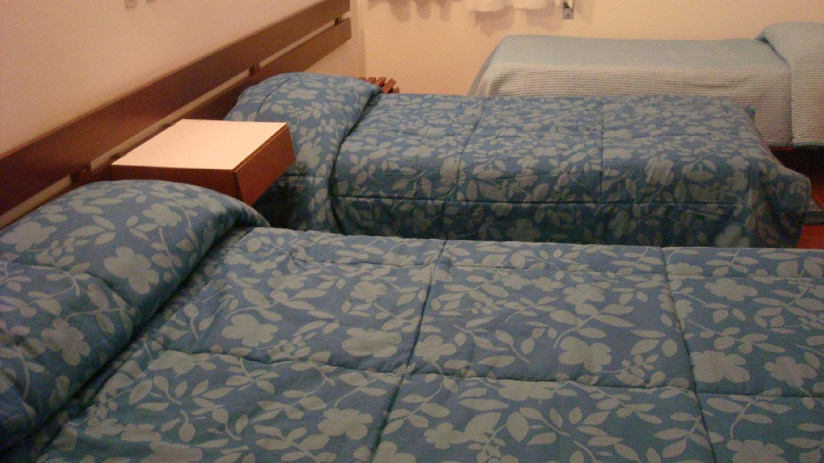 Triple Room with Private Bathroom - Photo 10