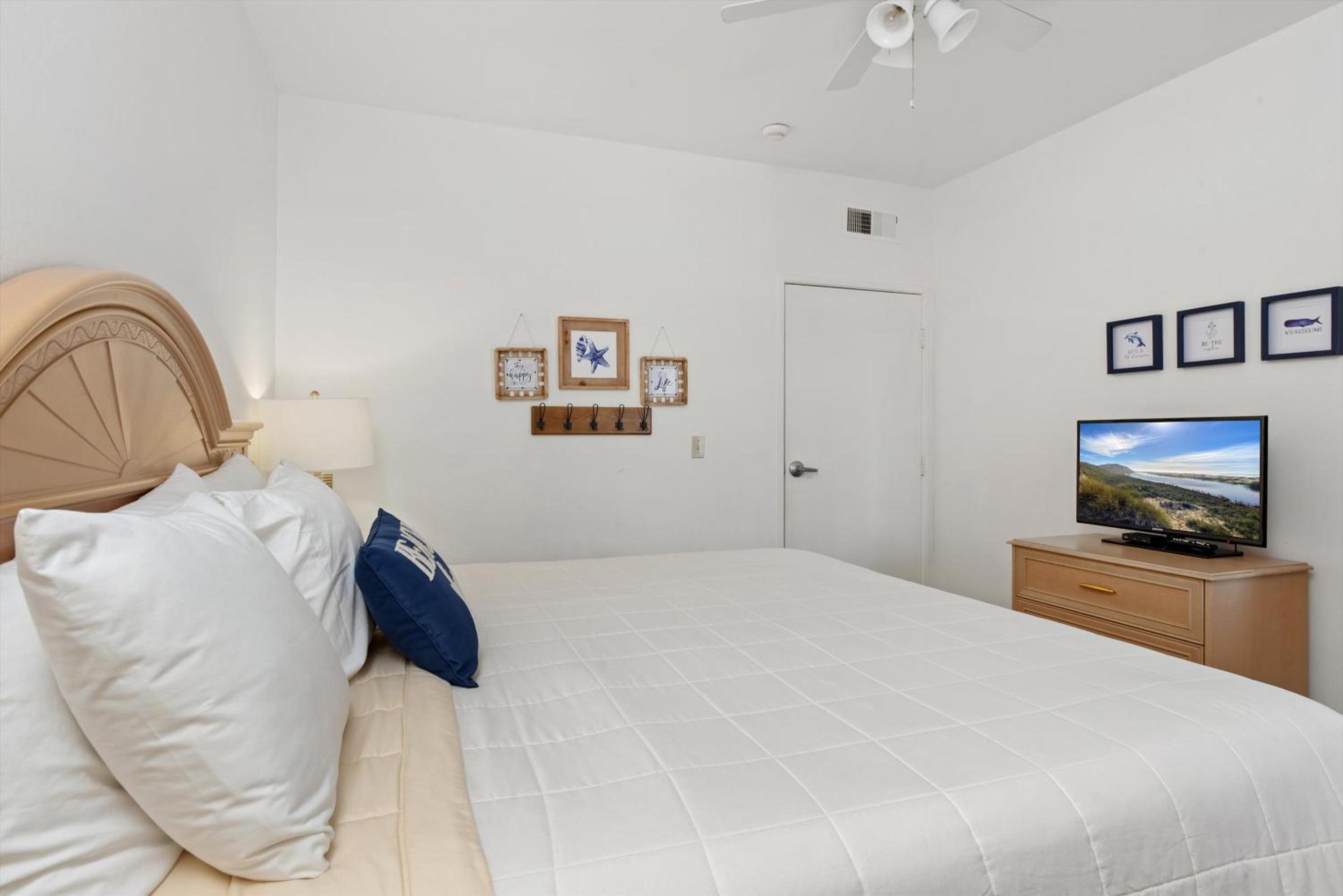 King Suite with Ocean View - Photo 6