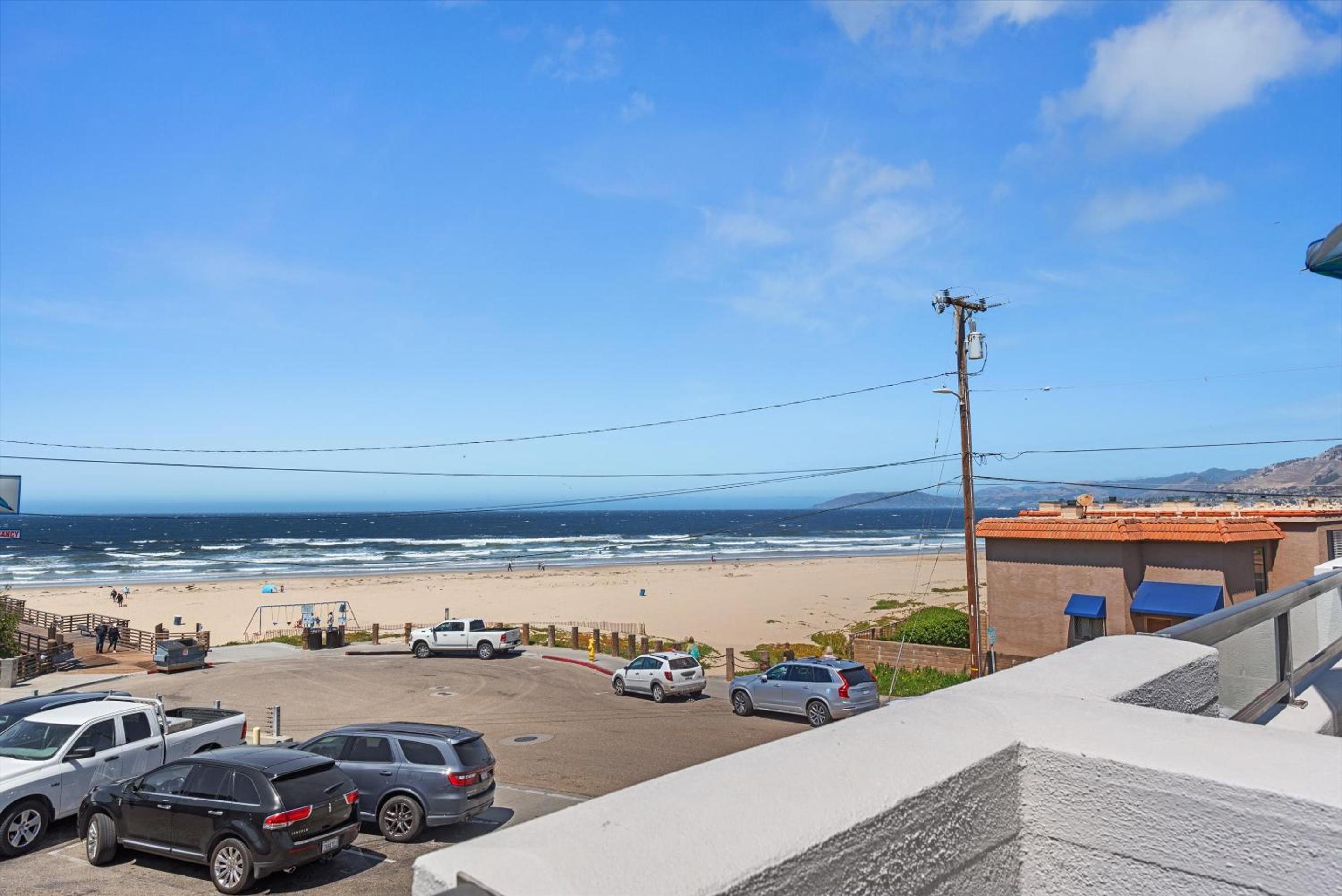 King Suite with Ocean View - Photo 5