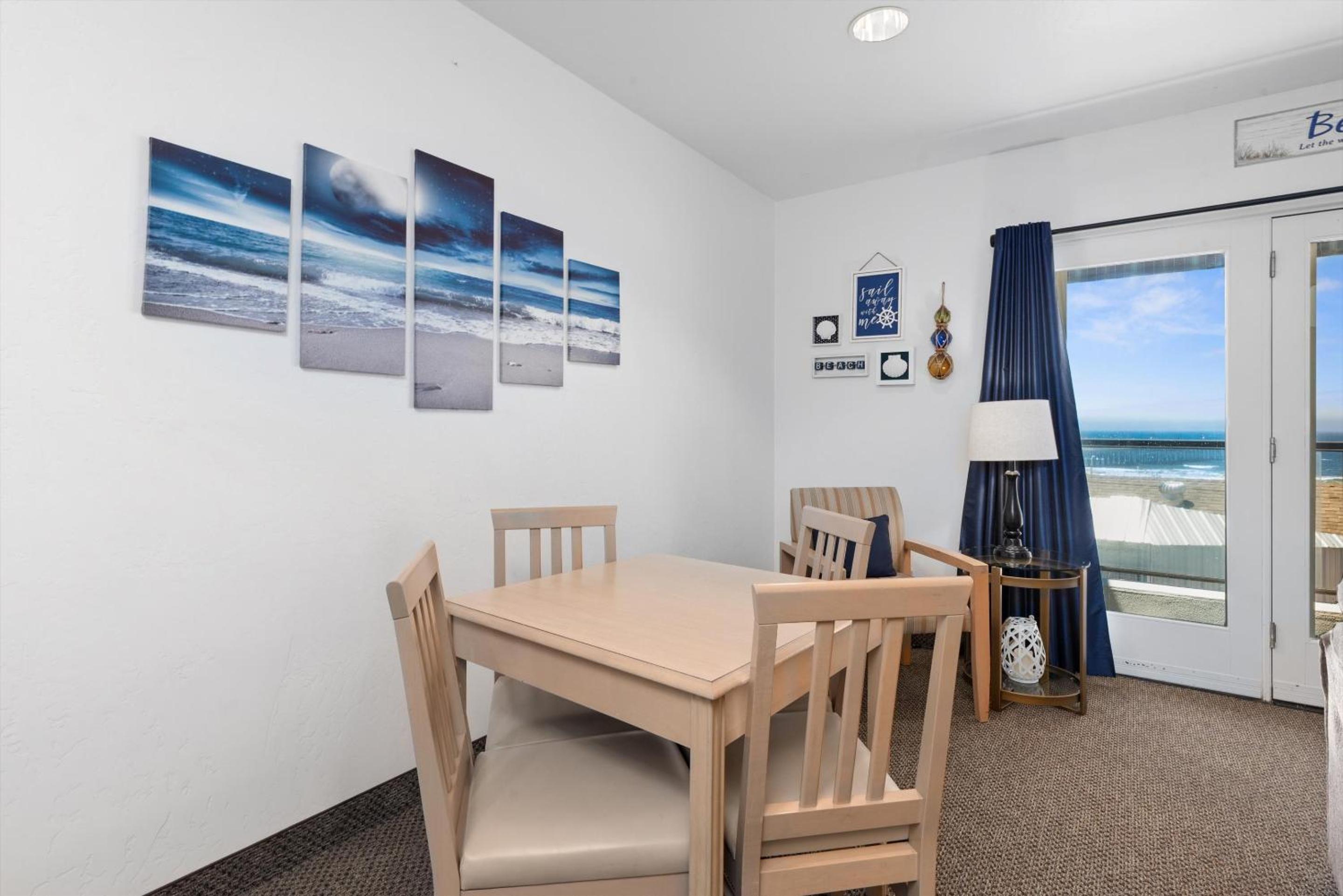 Queen Suite with Ocean View - Photo 12