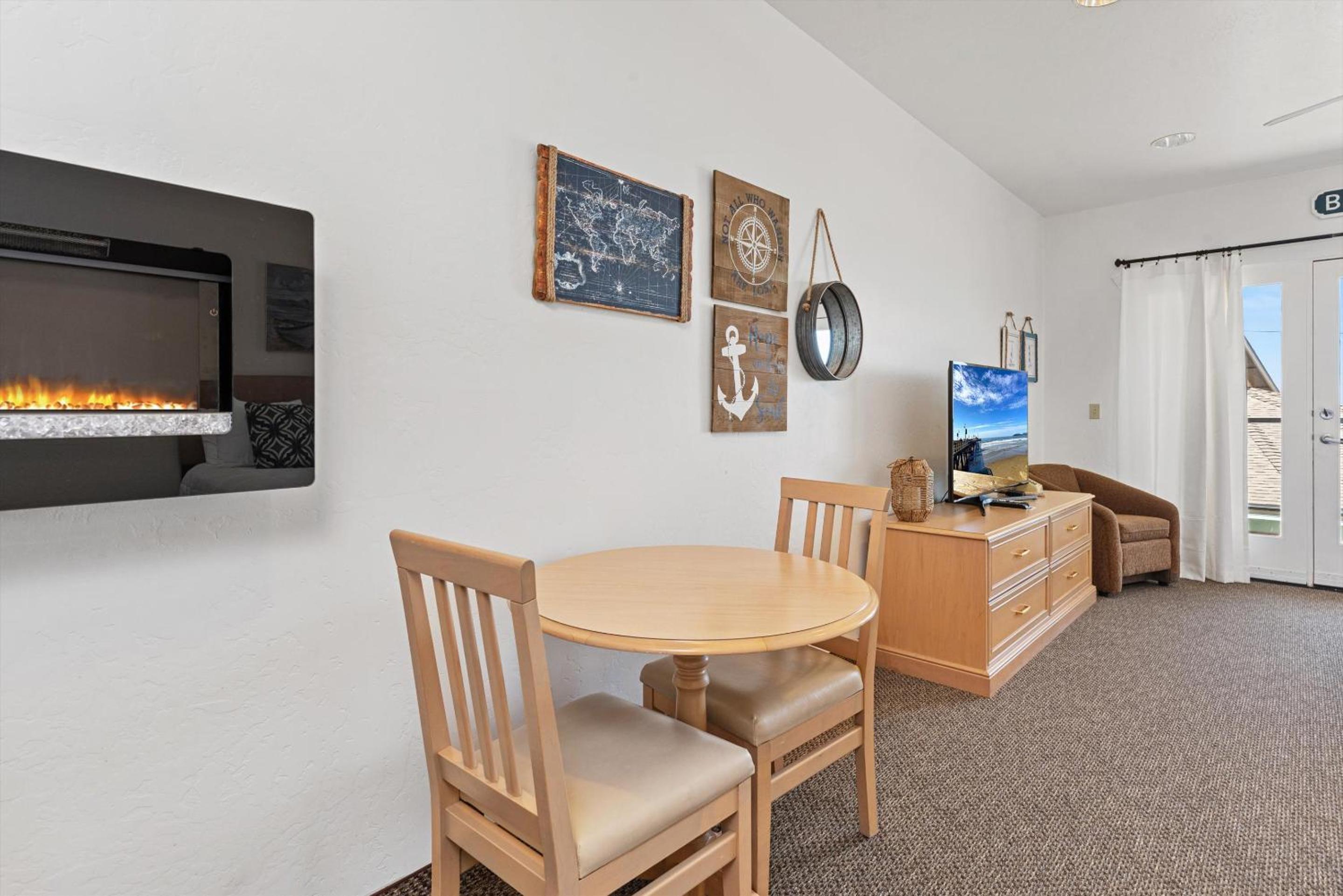 Studio with Ocean View - Photo 8