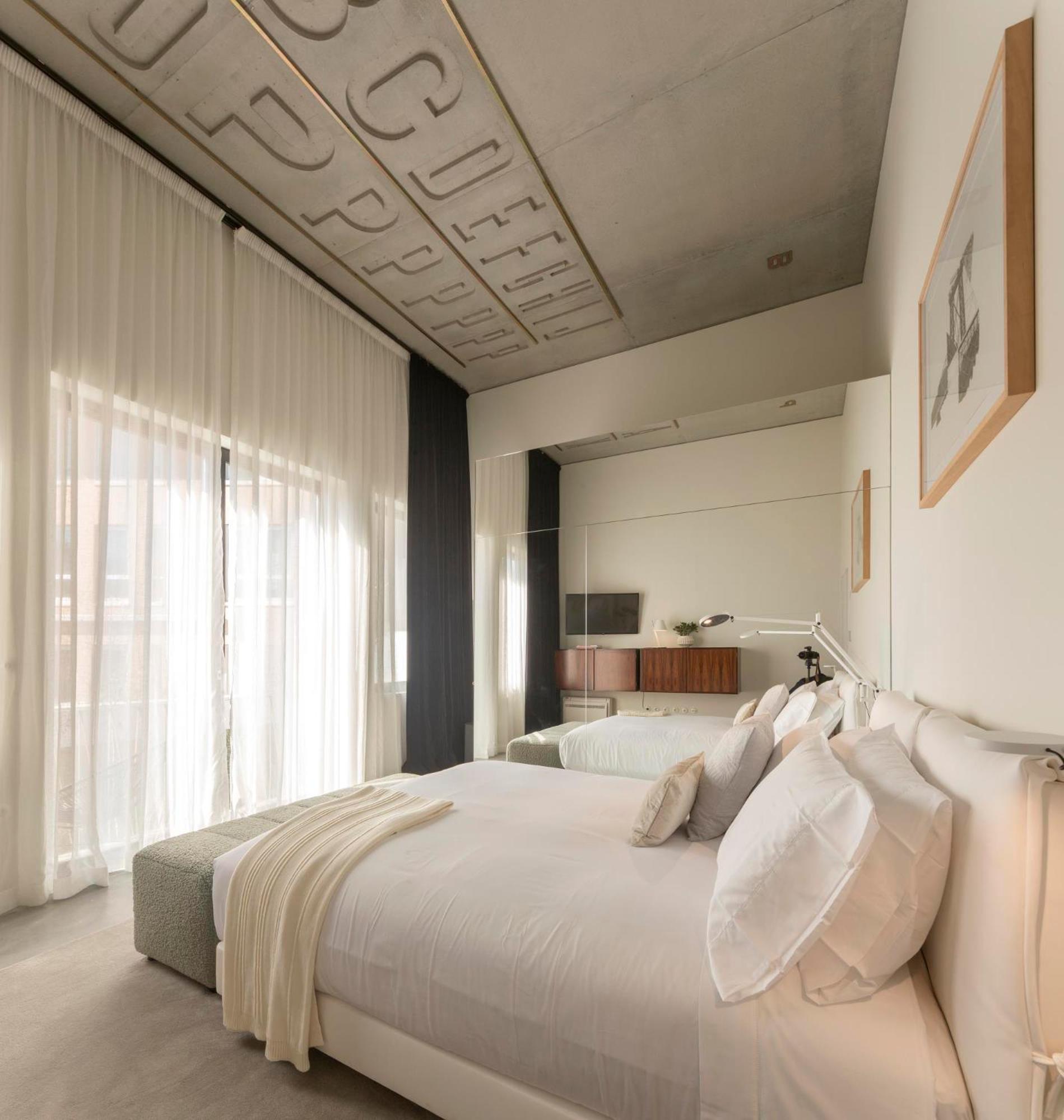 Deluxe Double or Twin Room with Balcony and Garden View - Photo 1