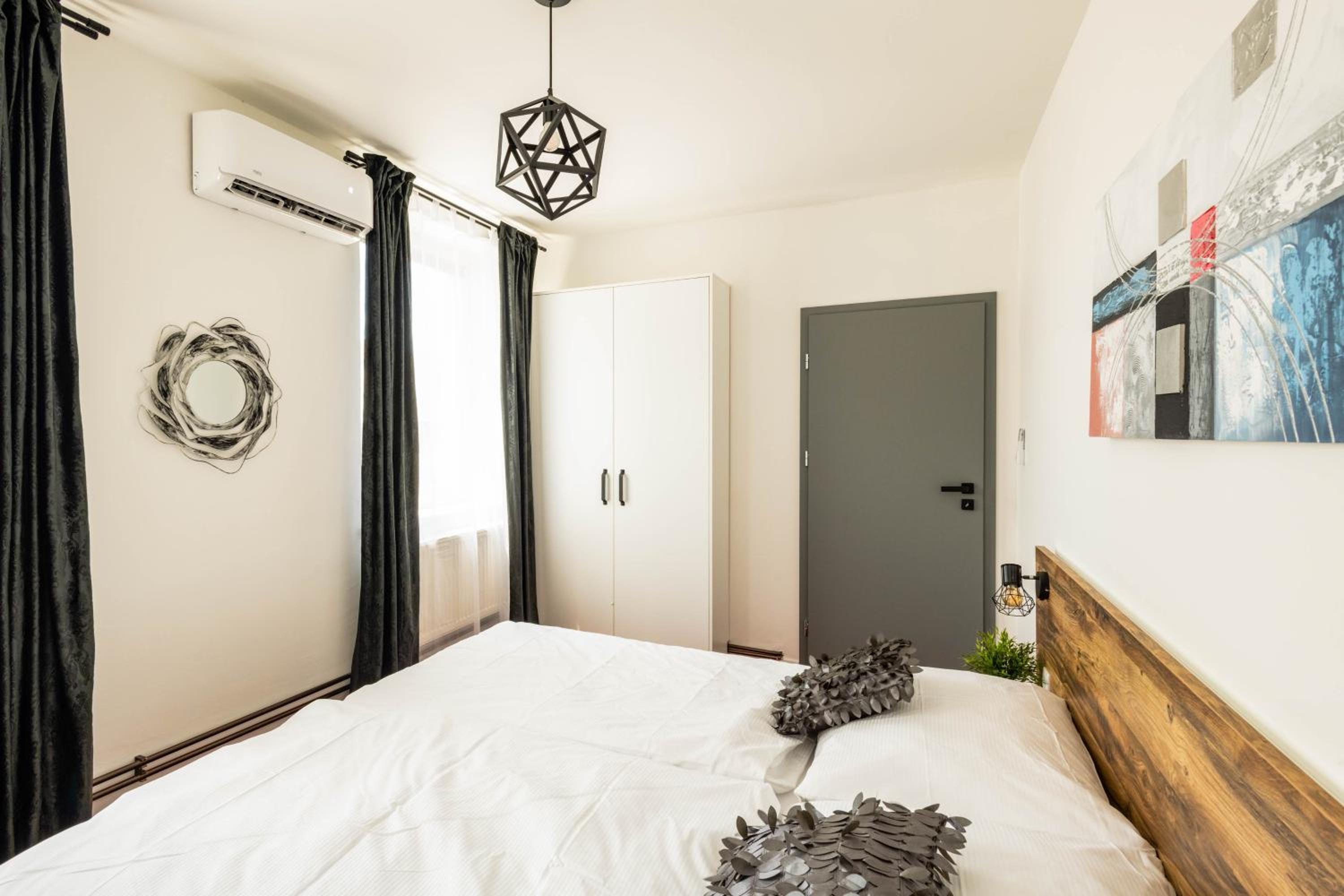 Two-Bedroom Apartment - Photo 7
