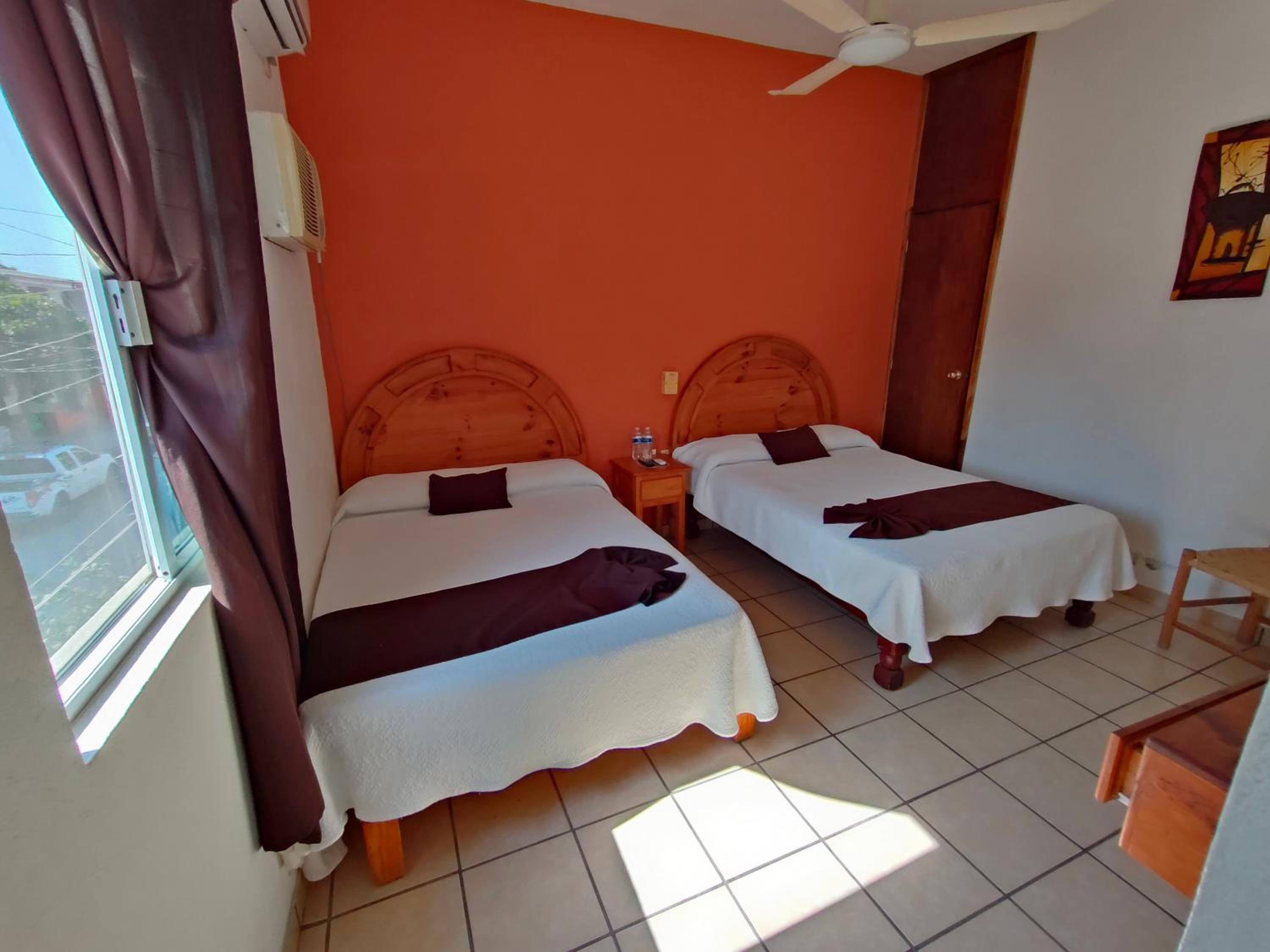 Deluxe Twin Room photo 3