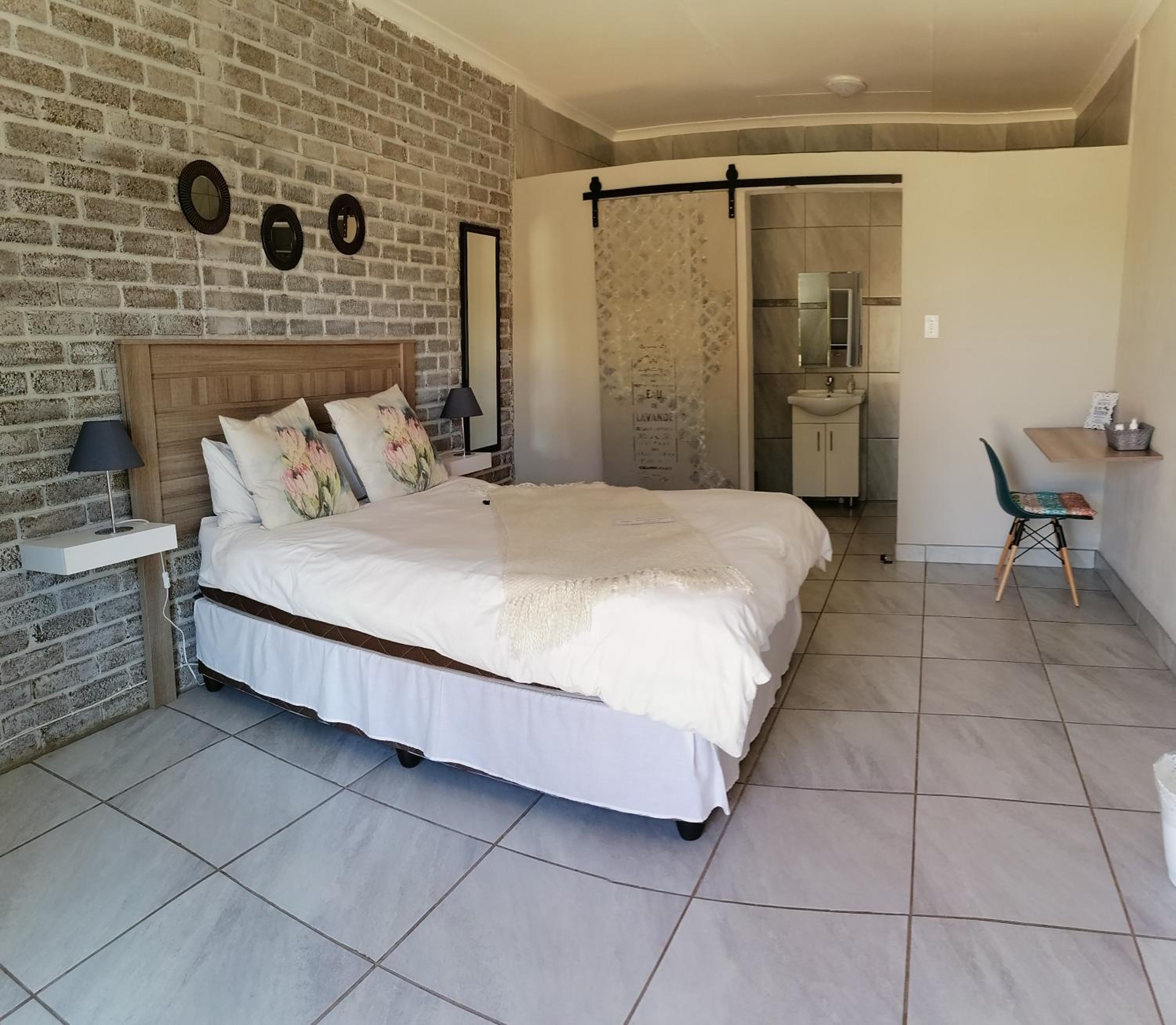 Double Room with Patio photo 1