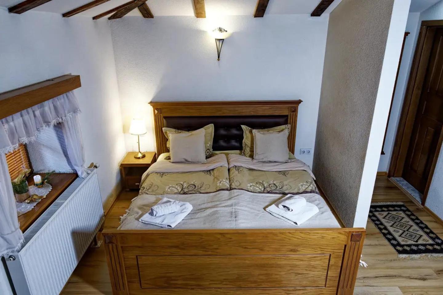 Double Room with Mountain View - Photo 1