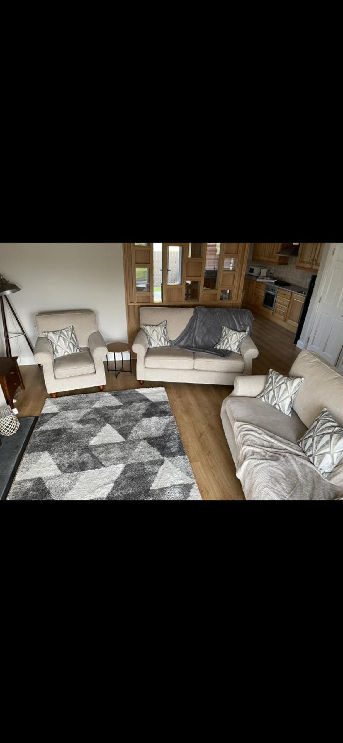 Three-Bedroom House photo 1