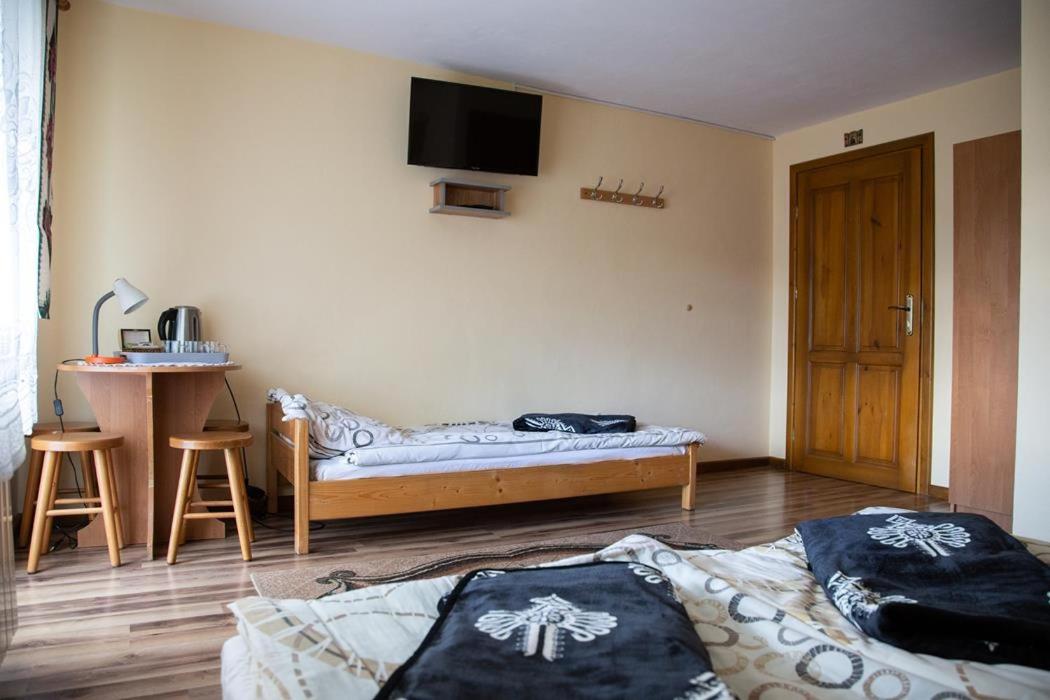 Triple Room with Balcony - Photo 2