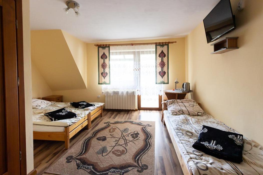 Triple Room with Balcony - Photo 4