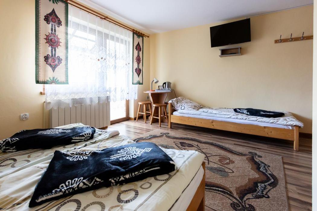 Triple Room with Balcony - Photo 5