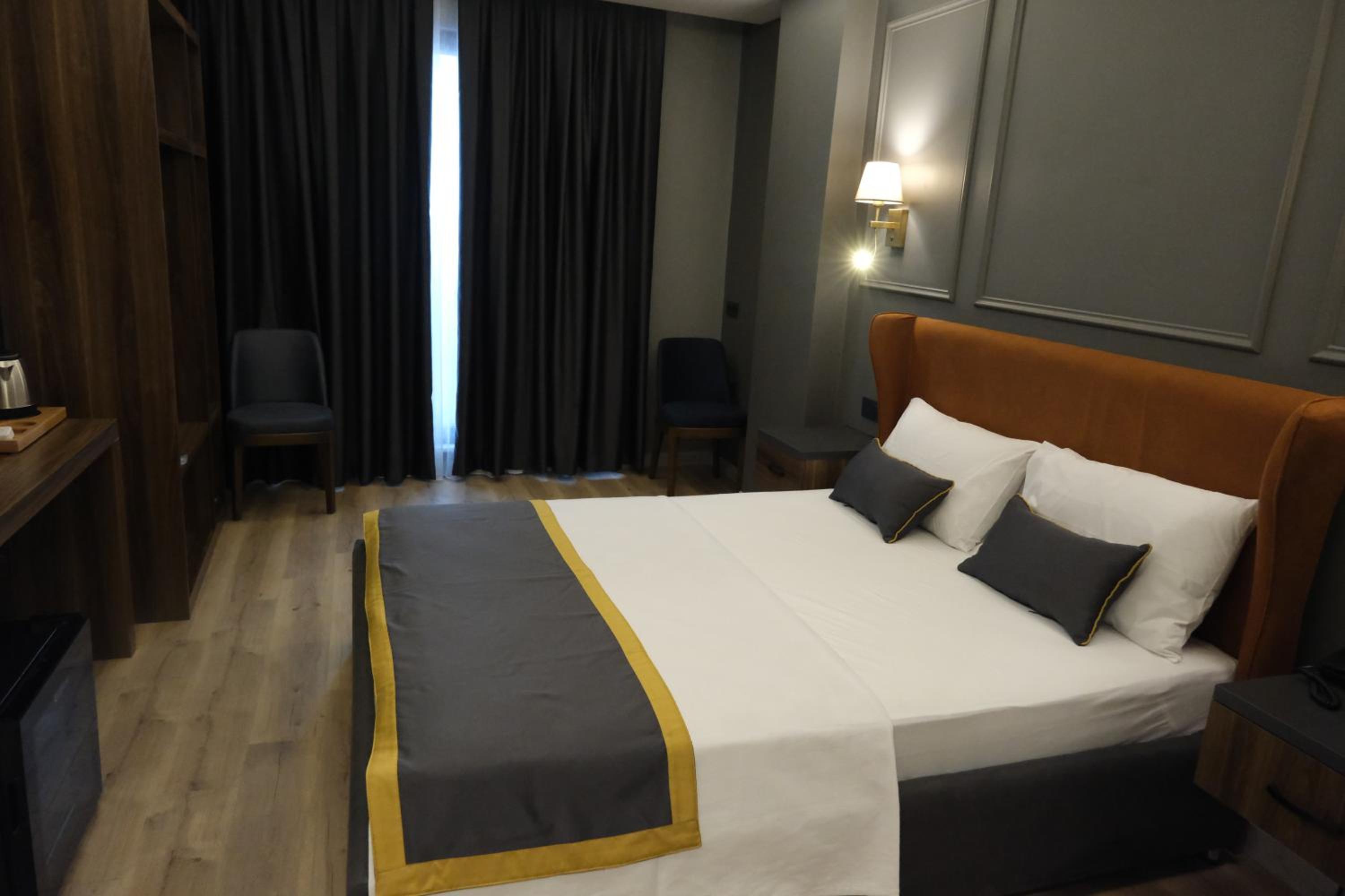 Standard Double Room - Photo 1