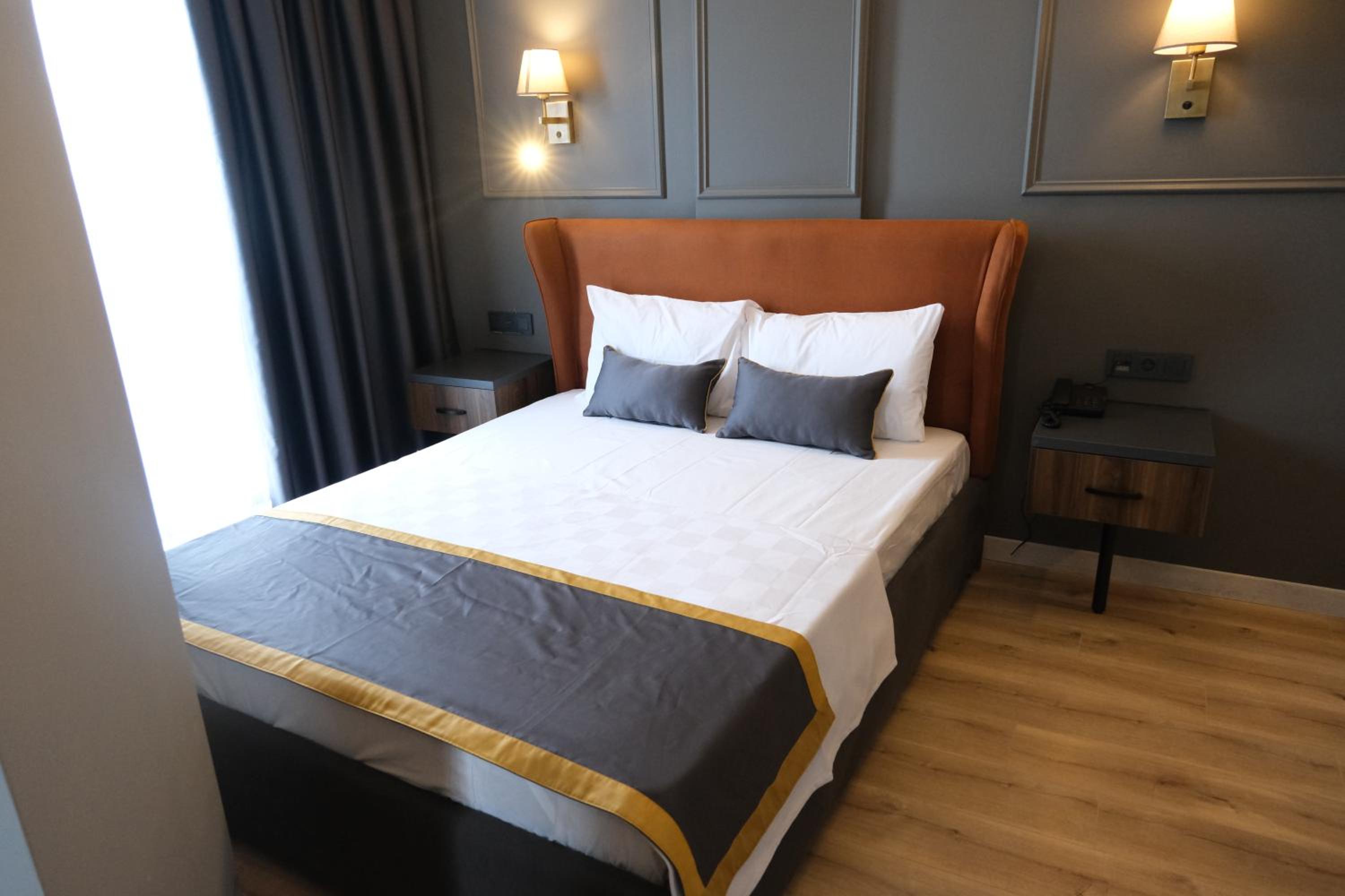 Standard Double Room - Photo 6