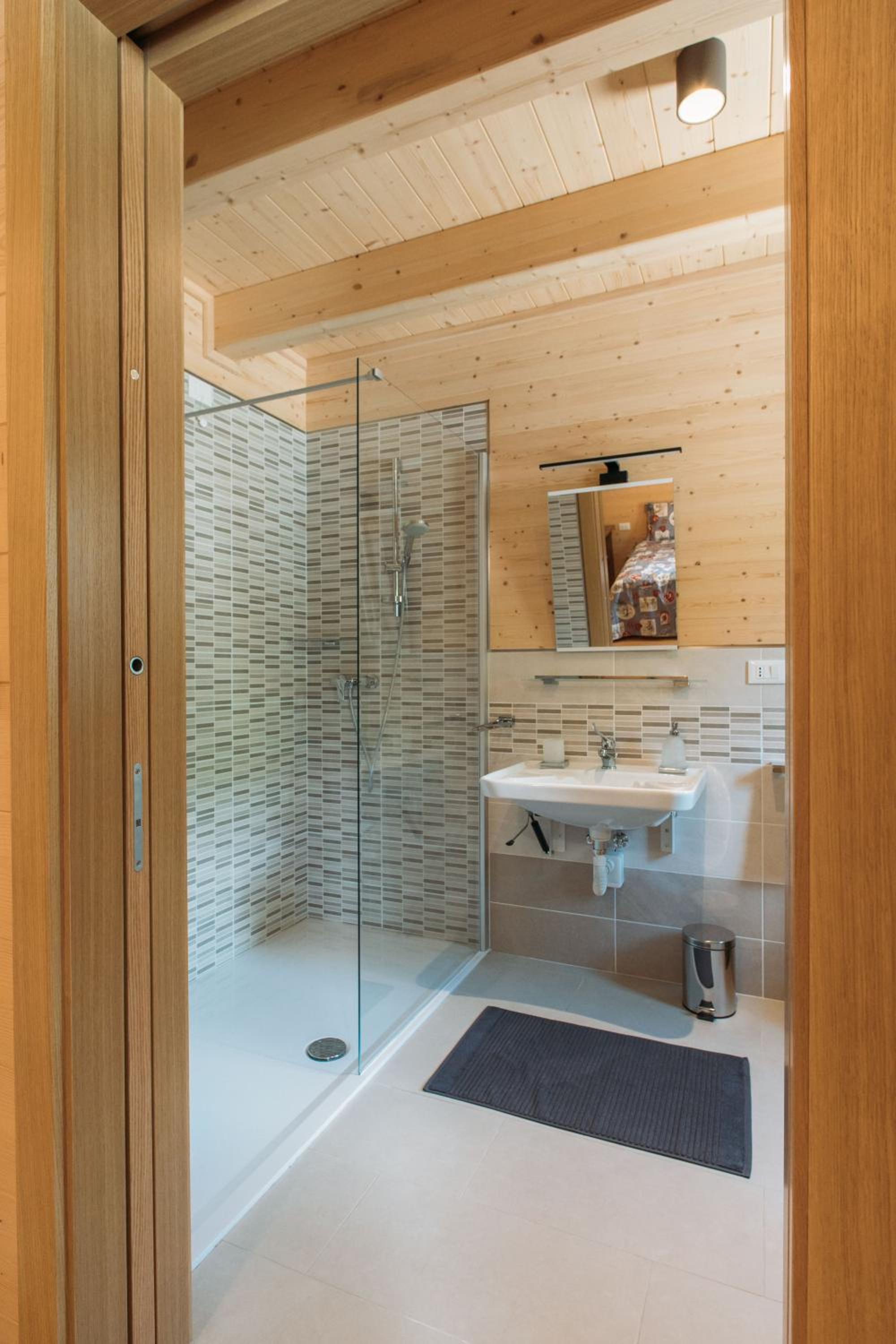 Double or Twin Room - Disability Access photo 2