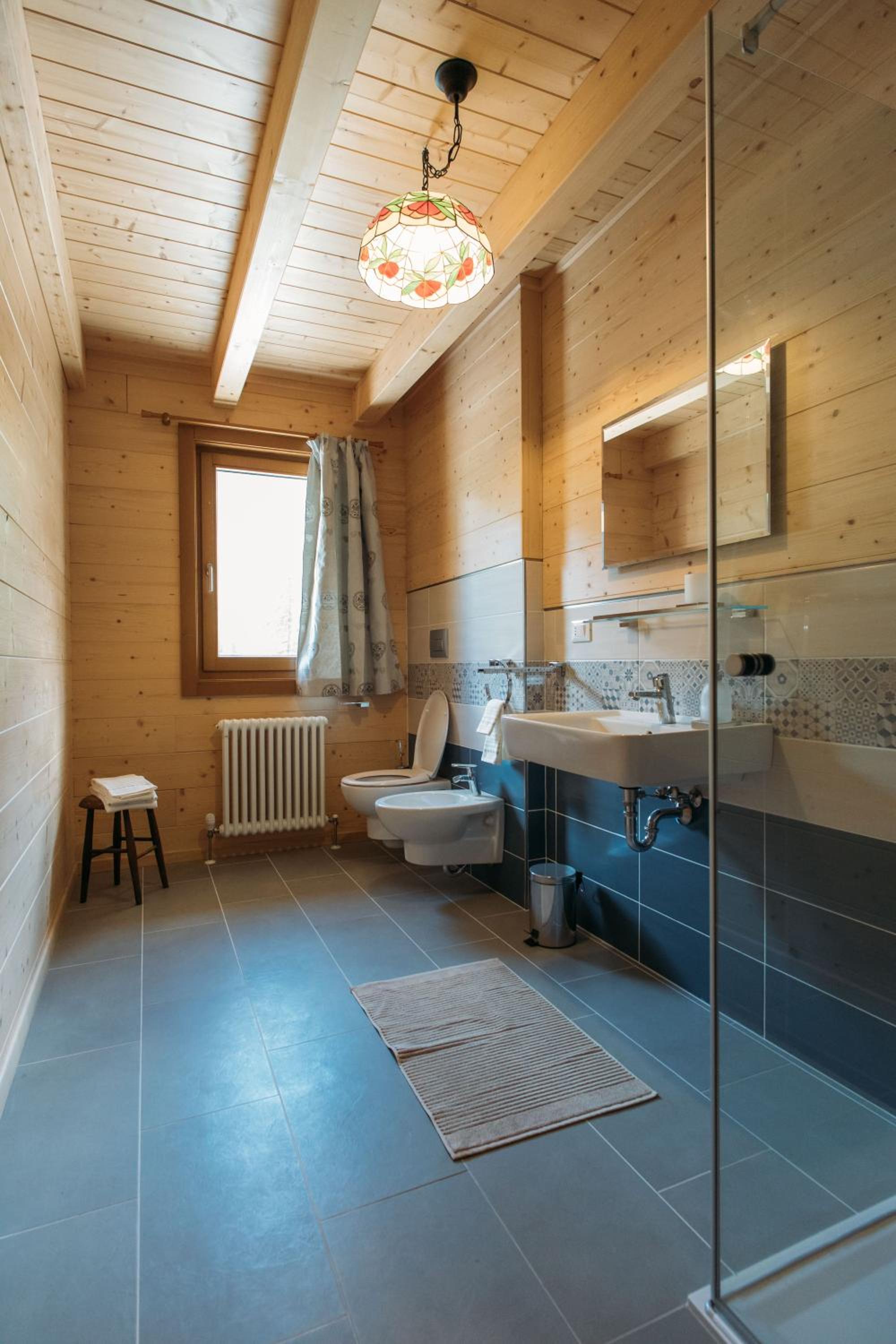 Quadruple Room with Private Bathroom photo 3