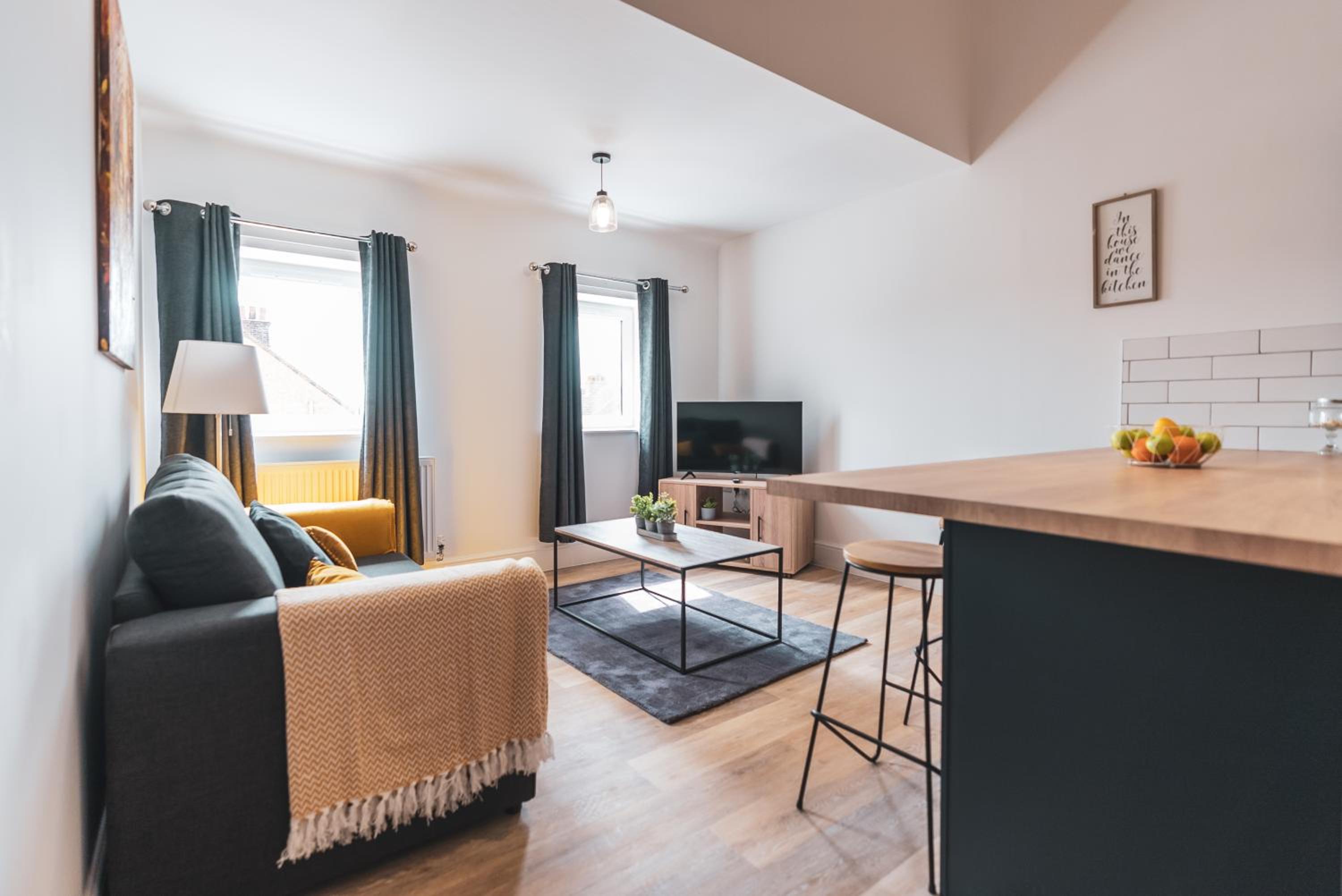 One-Bedroom Apartment