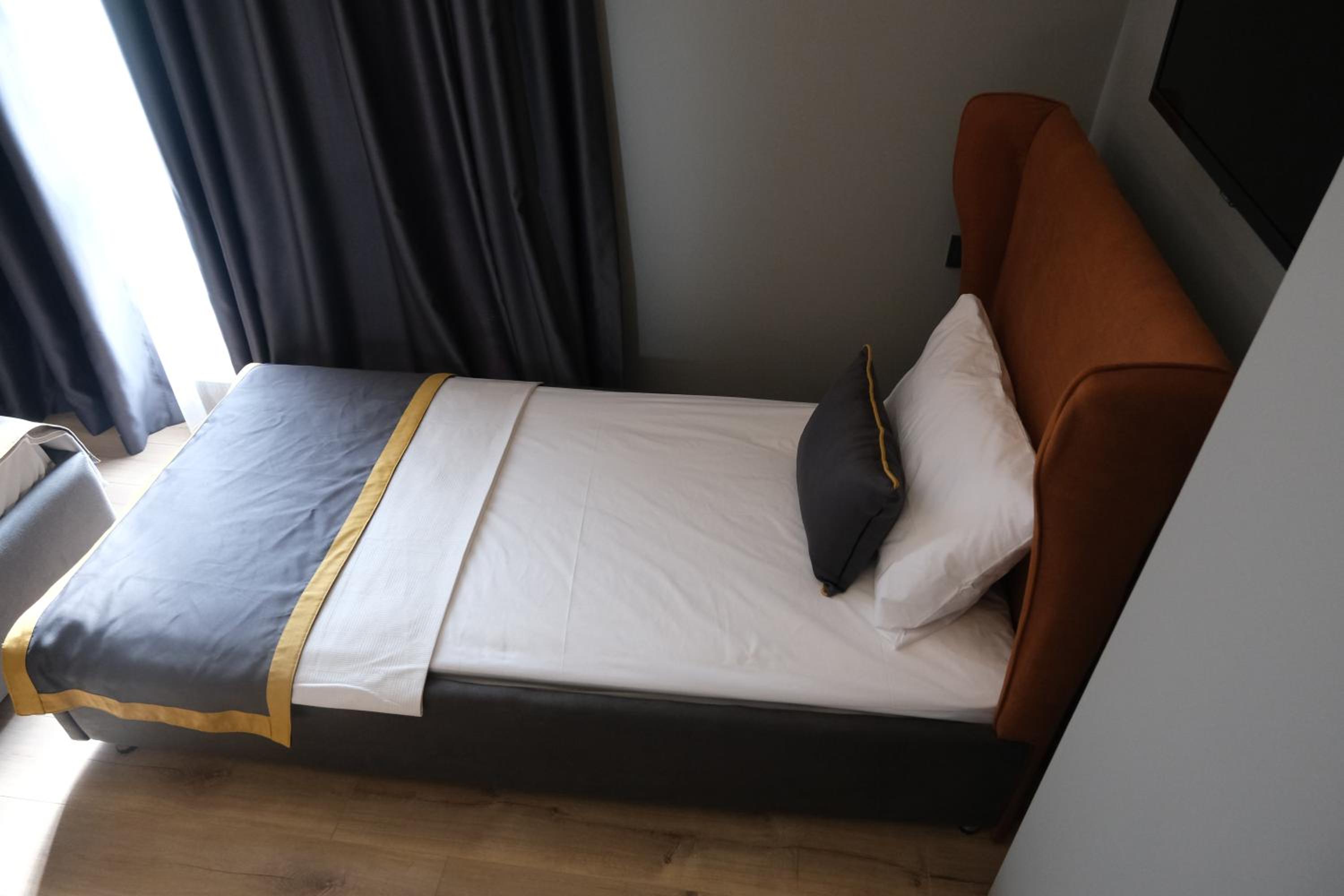 Standard Double Room - Photo 4