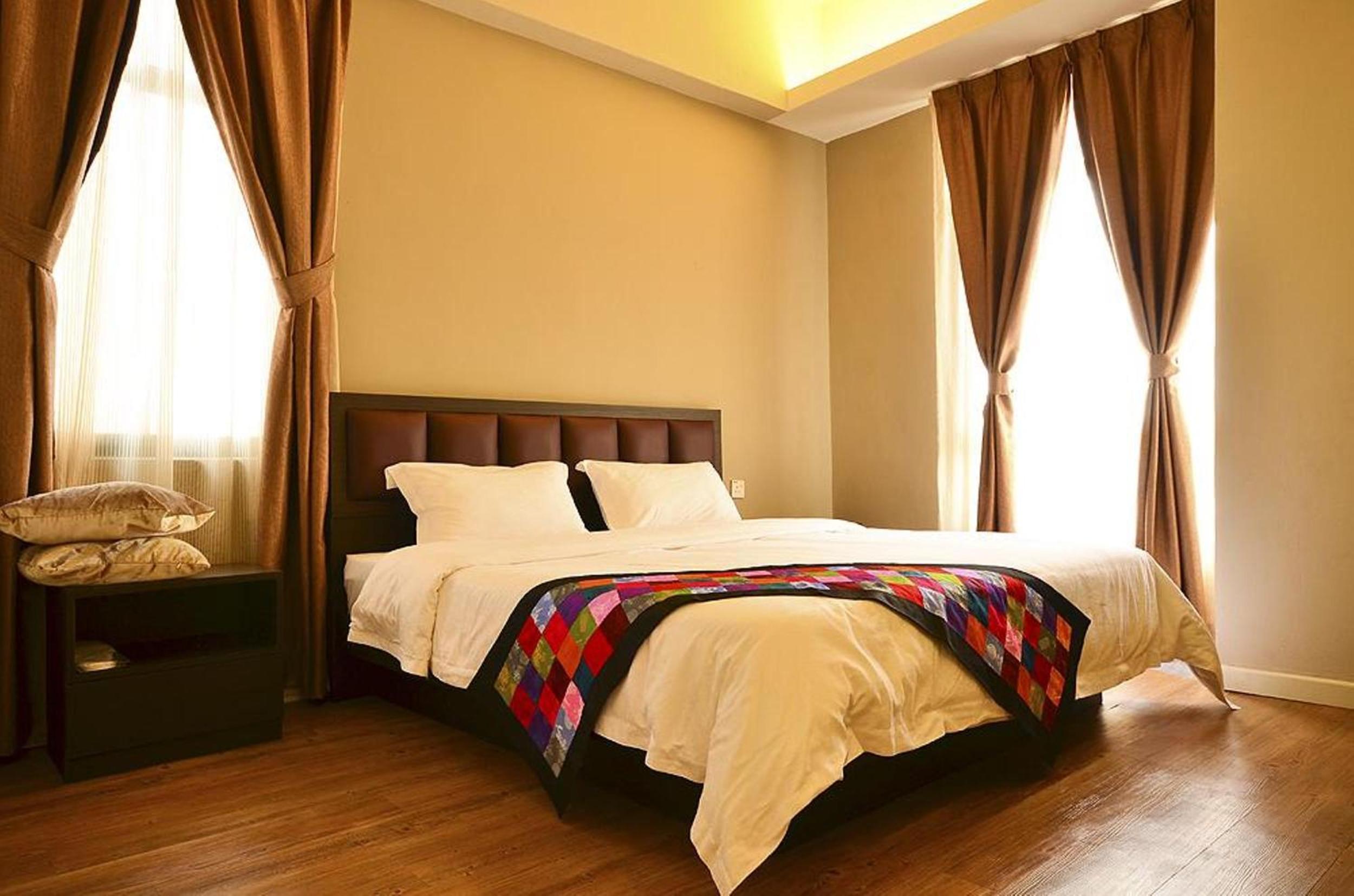 Three-Bedroom Suite with City View