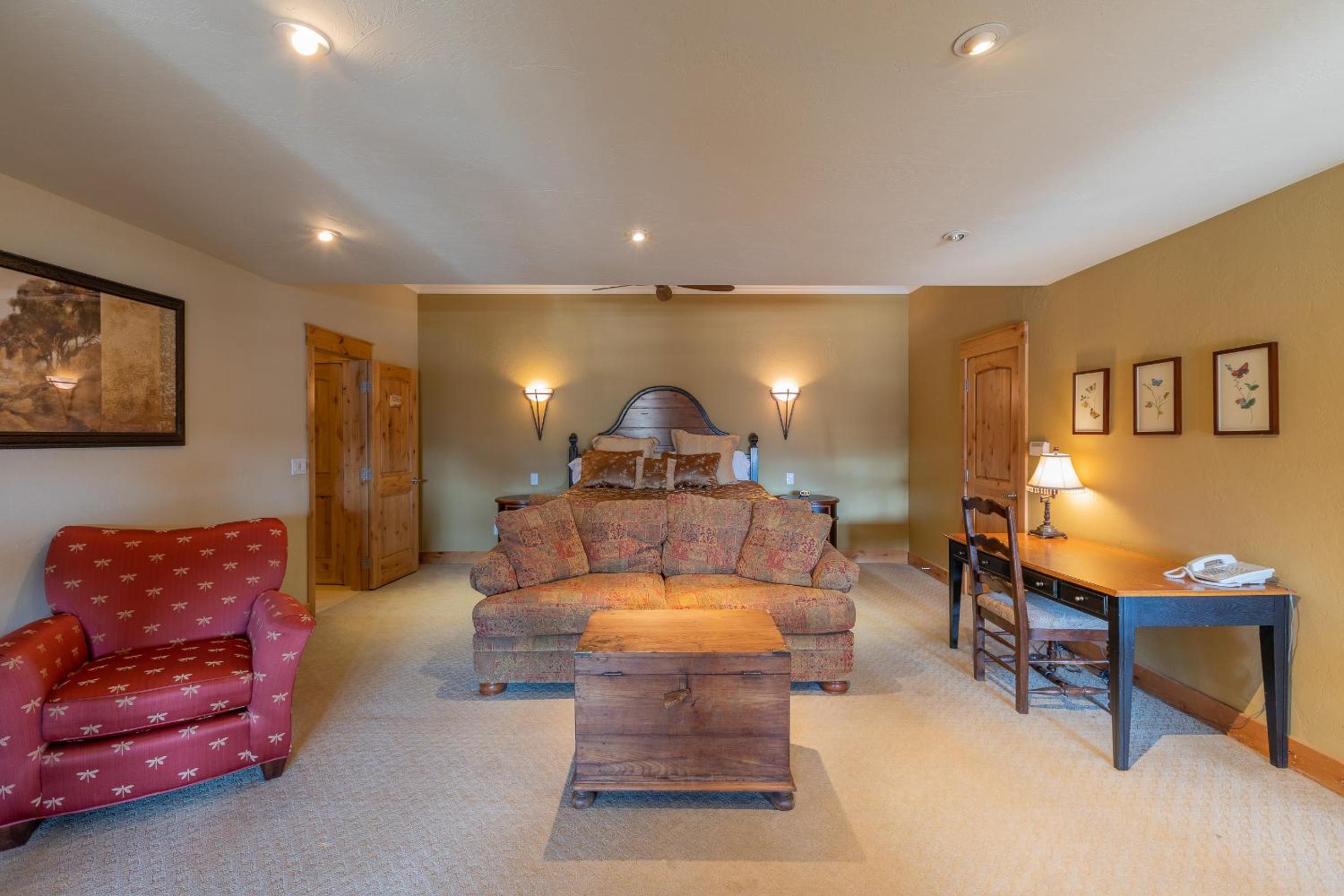King Suite with Balcony