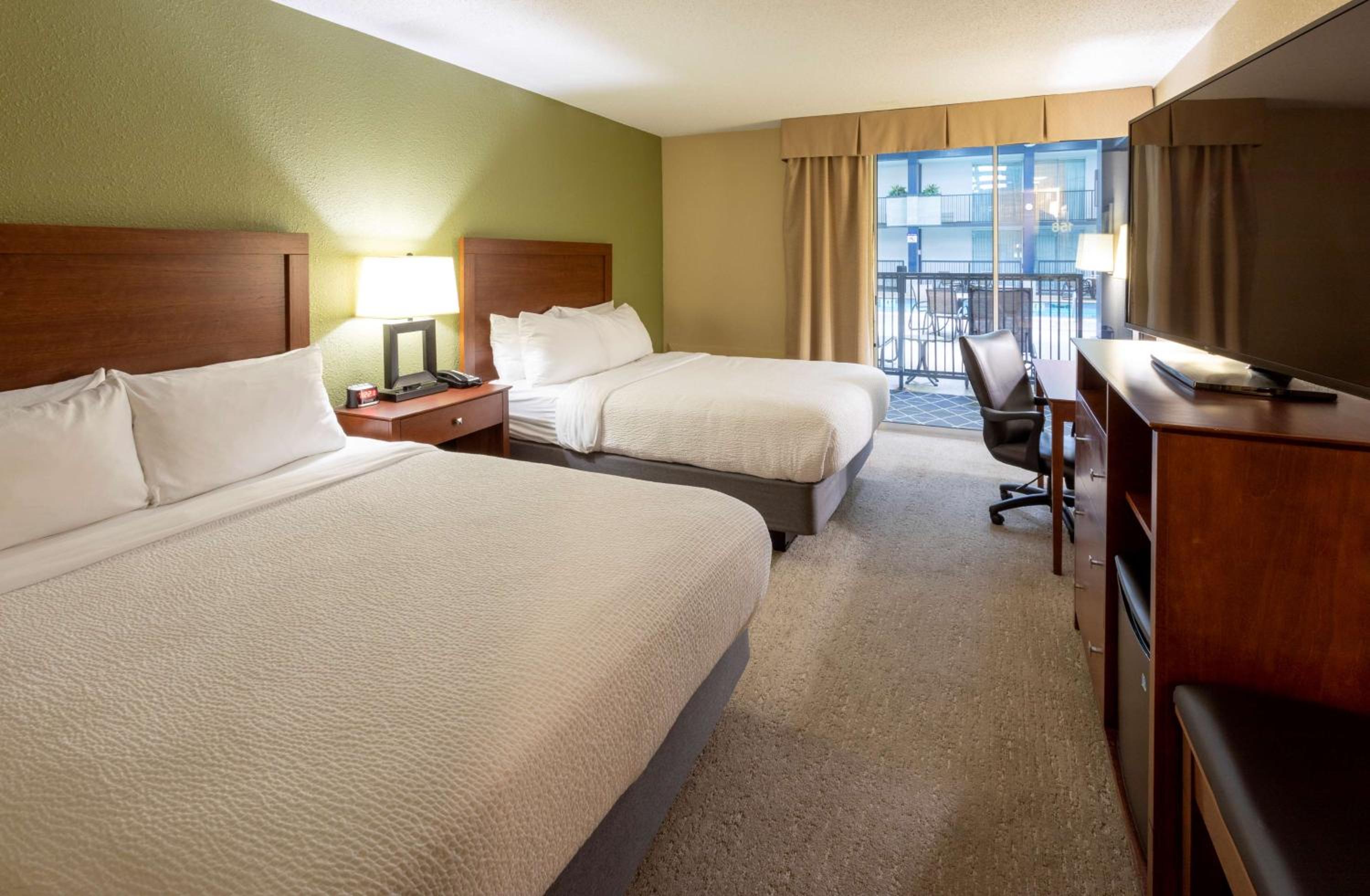 Queen Room with Two Queen Beds - Photo 1