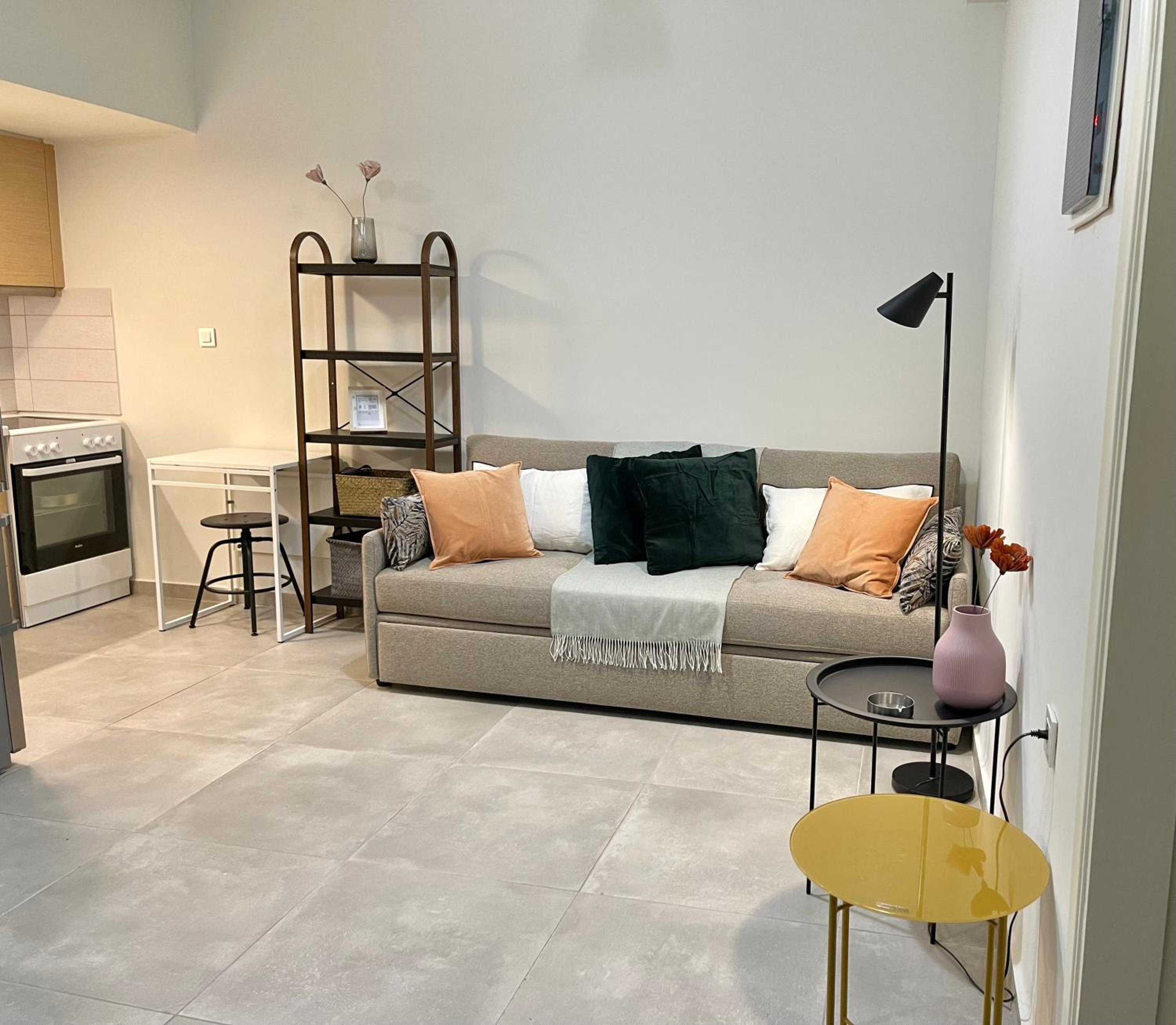 One-Bedroom Apartment