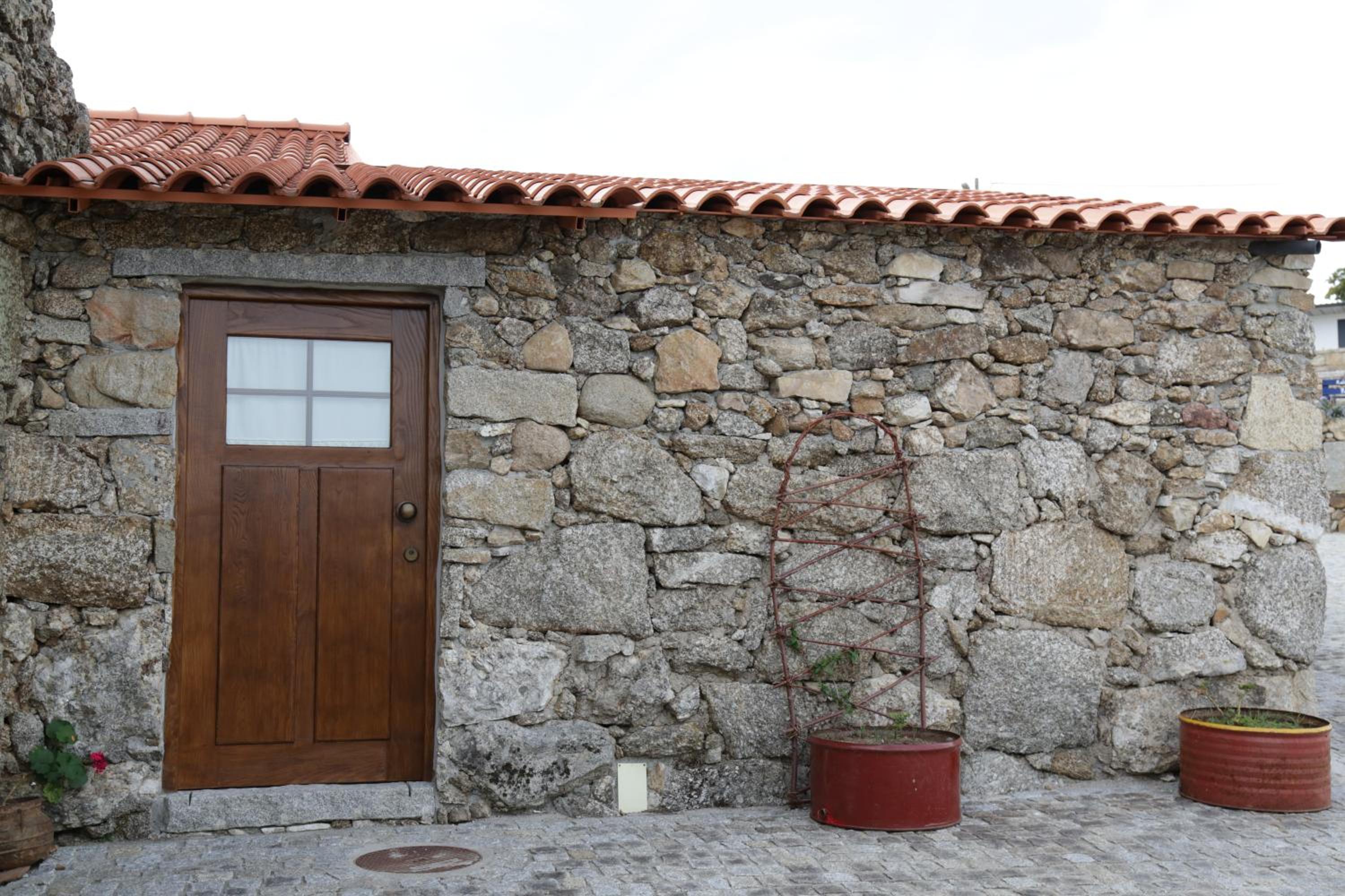 One-Bedroom House - Photo 3