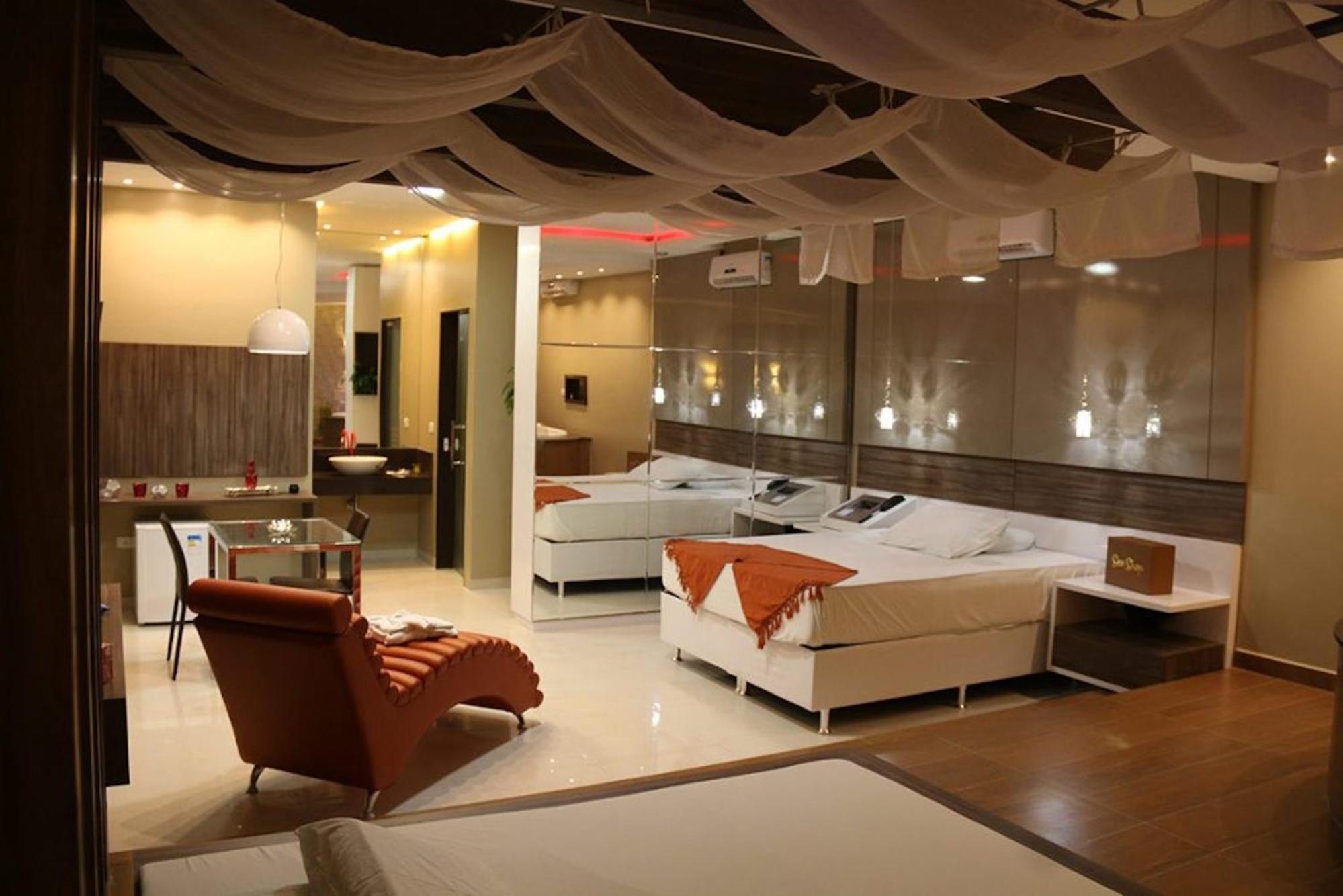 Deluxe Double Room with Bath photo 1