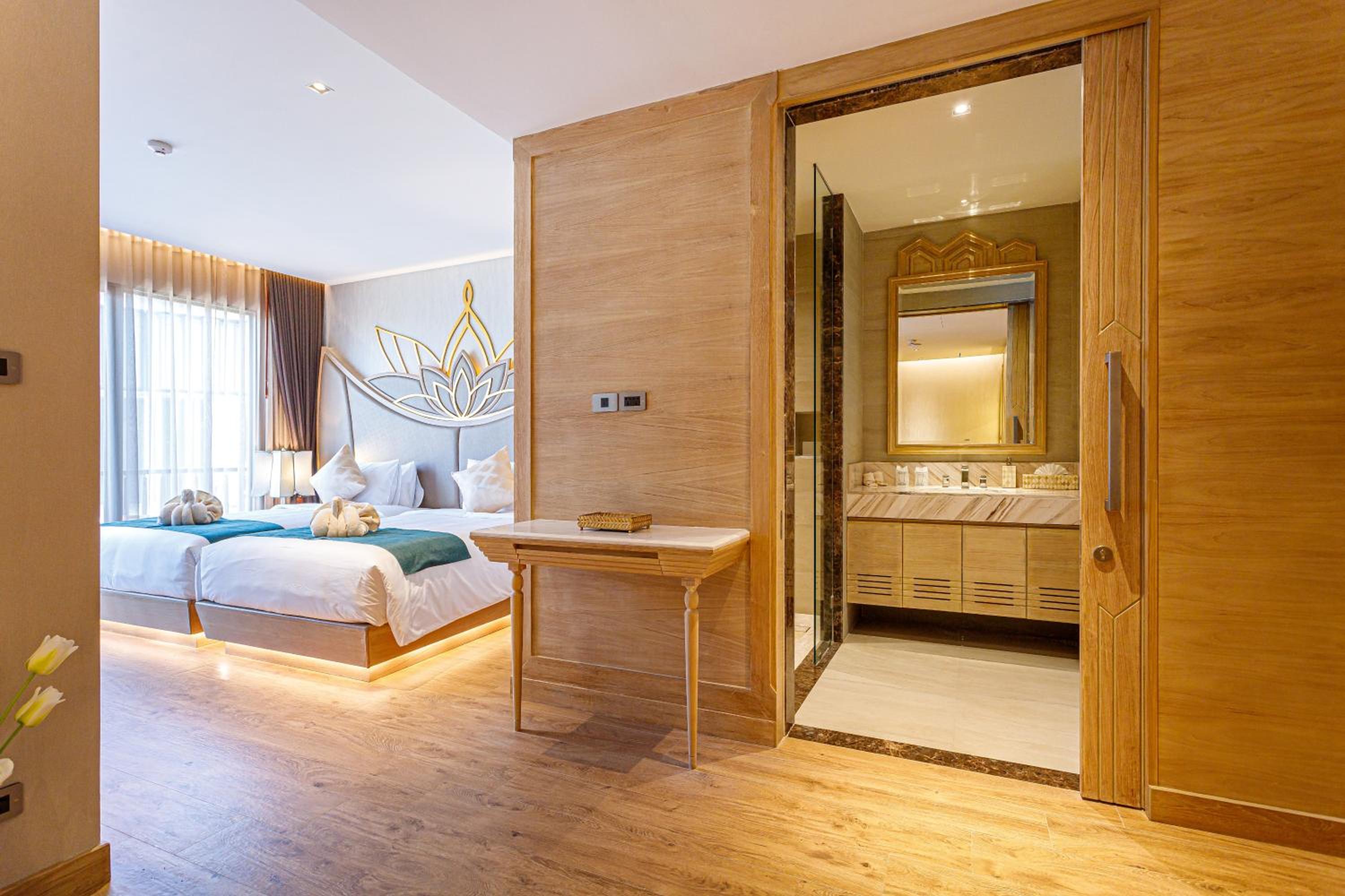 Executive Suite photo 2