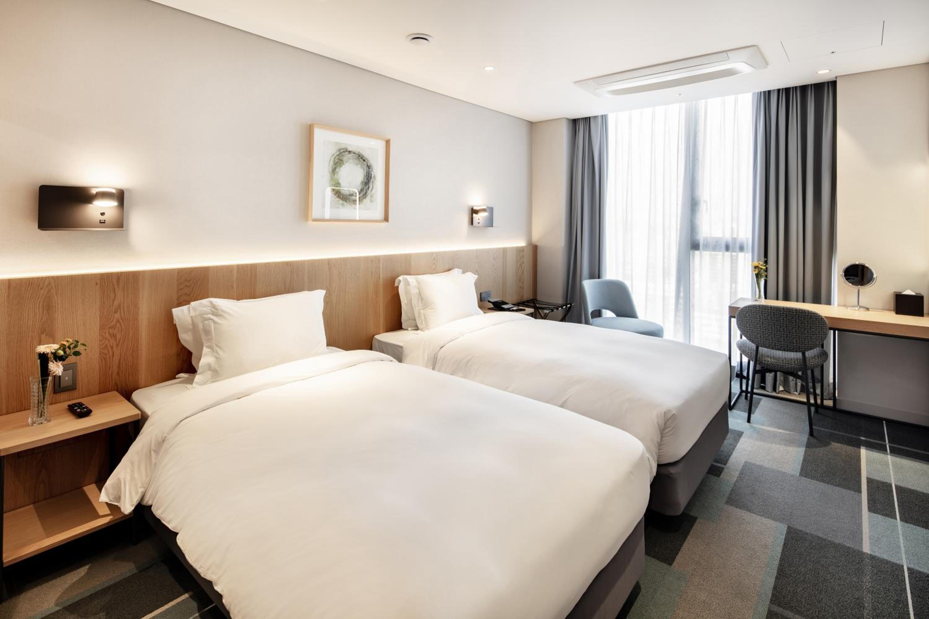 Deluxe Twin Room (No Parking) - Photo 1