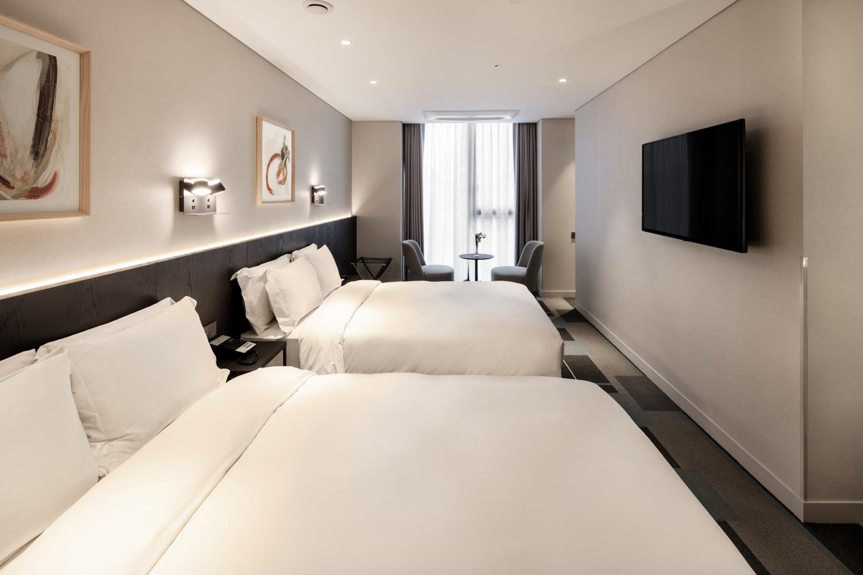 Quadruple Room 1 (No Parking) - Photo 2