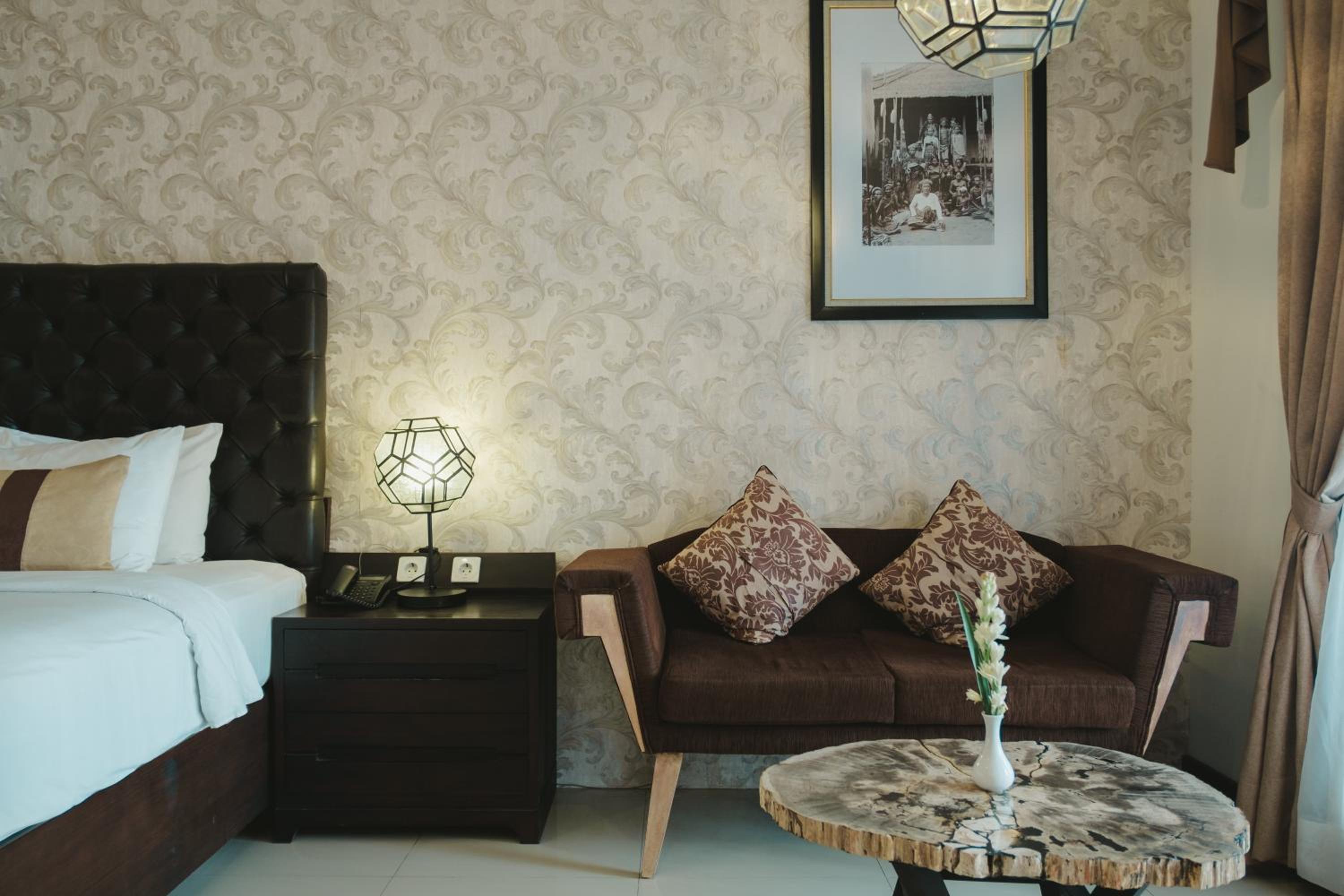 Deluxe Double or Twin Room - Photo 2