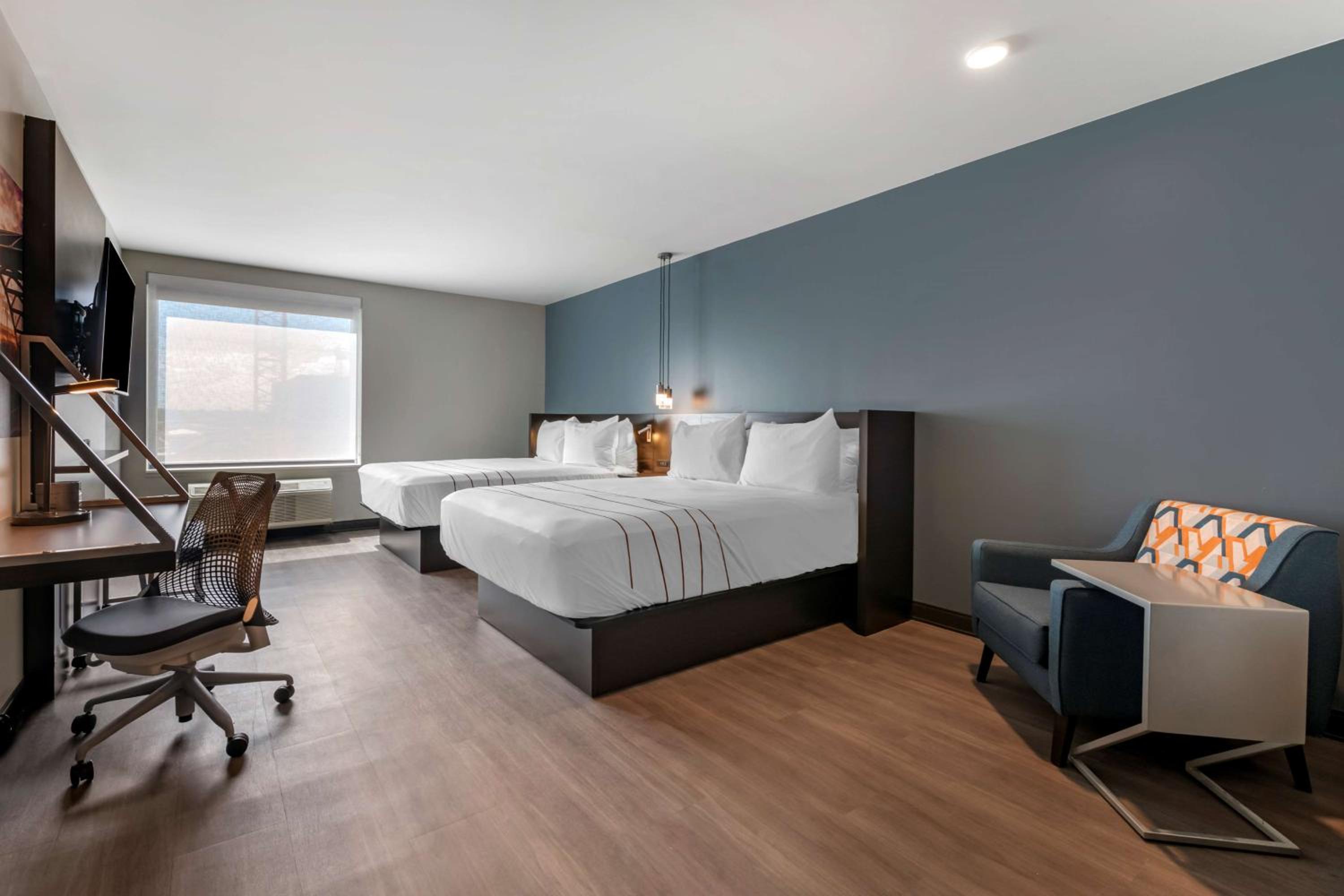 Queen Room with Two Queen Beds - Photo 1