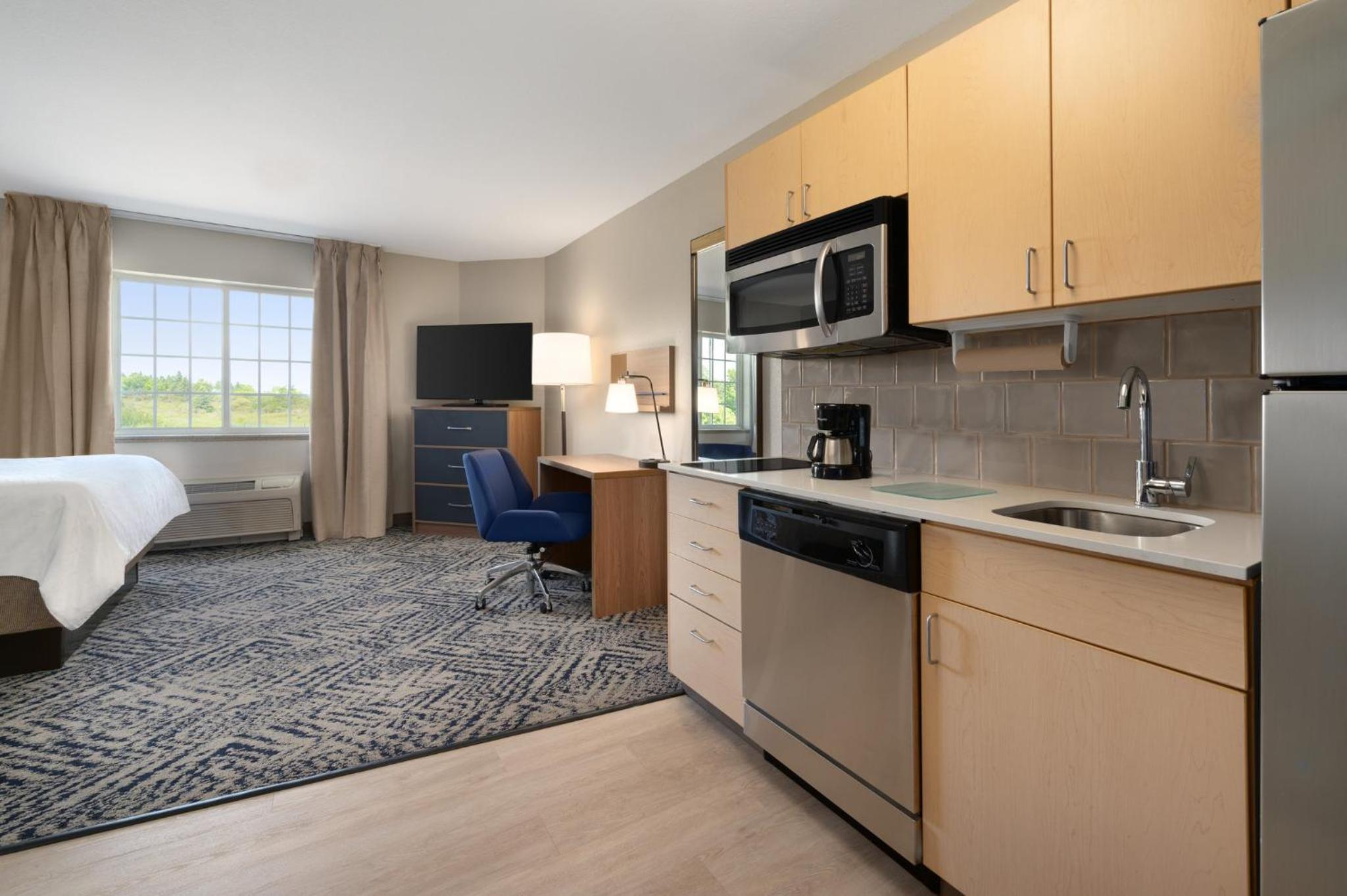 Studio Suite photo 3