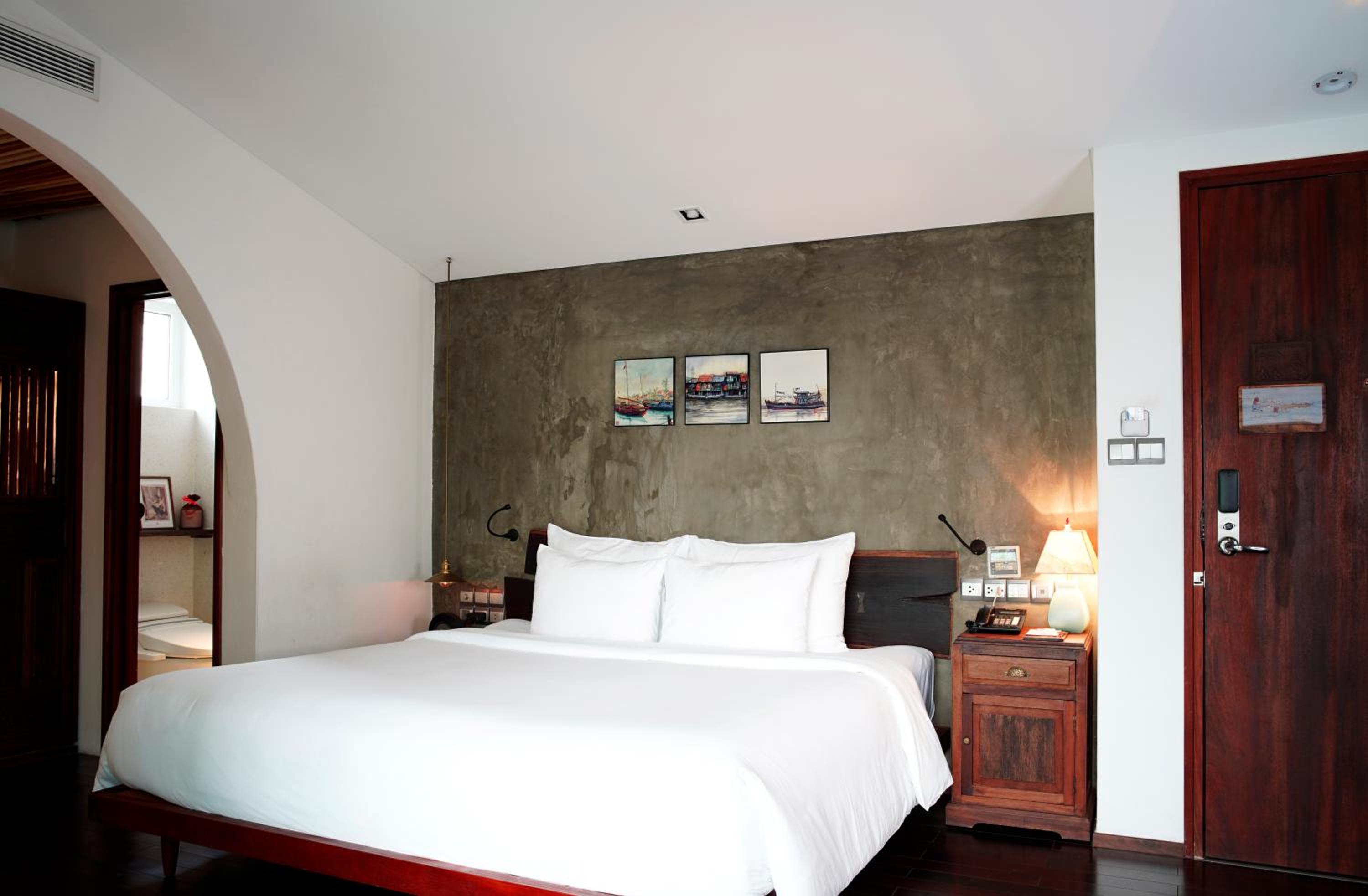 Serene Corner Balcony Double Room