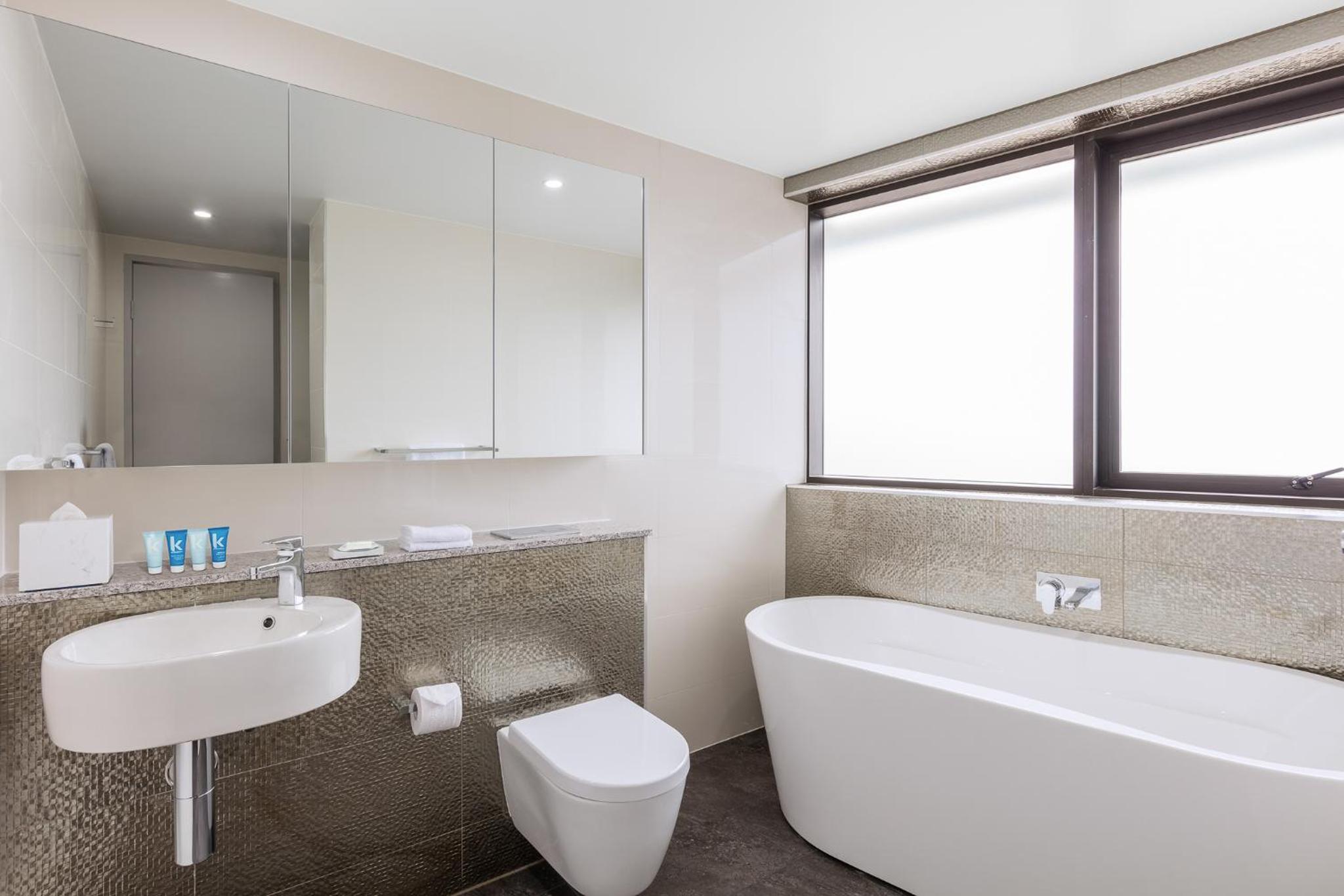 Three Bedroom Riverview Suite photo 2