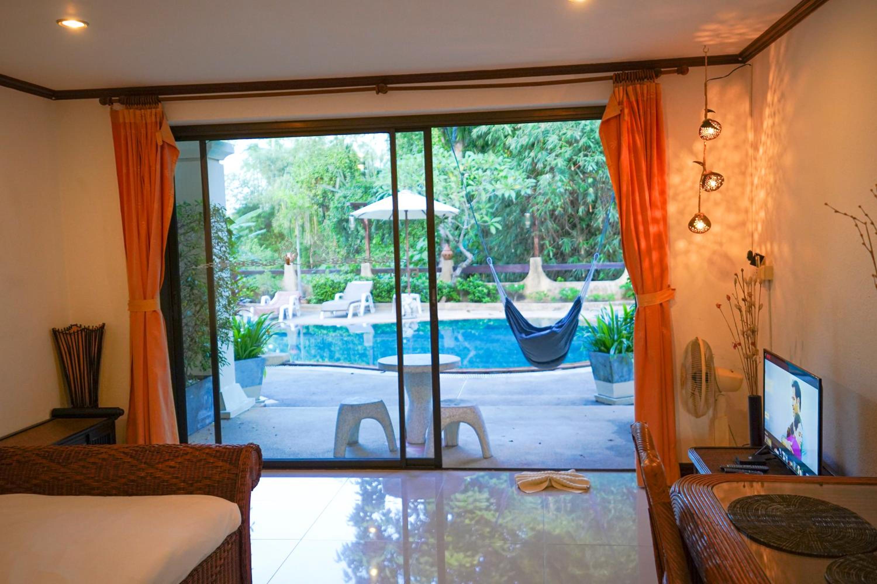 Double Room with Patio photo 1