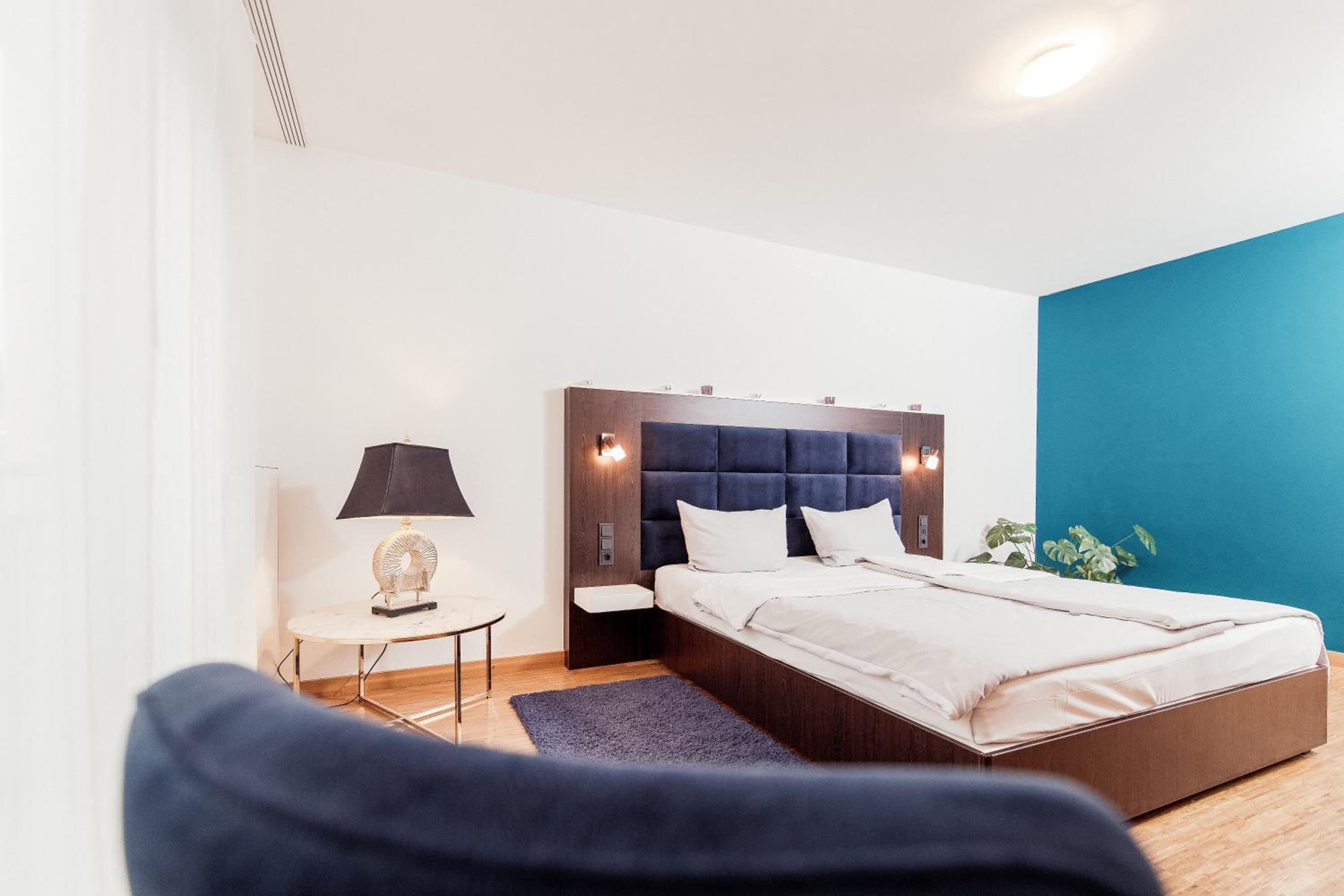 One-Bedroom Apartment - Photo 13
