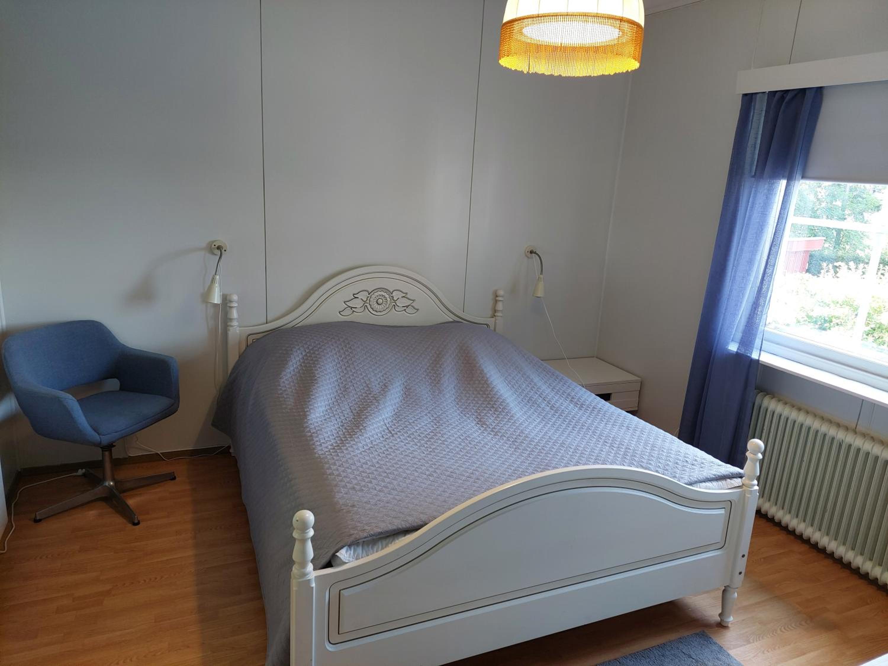 Apartment with Lake View - Photo 17