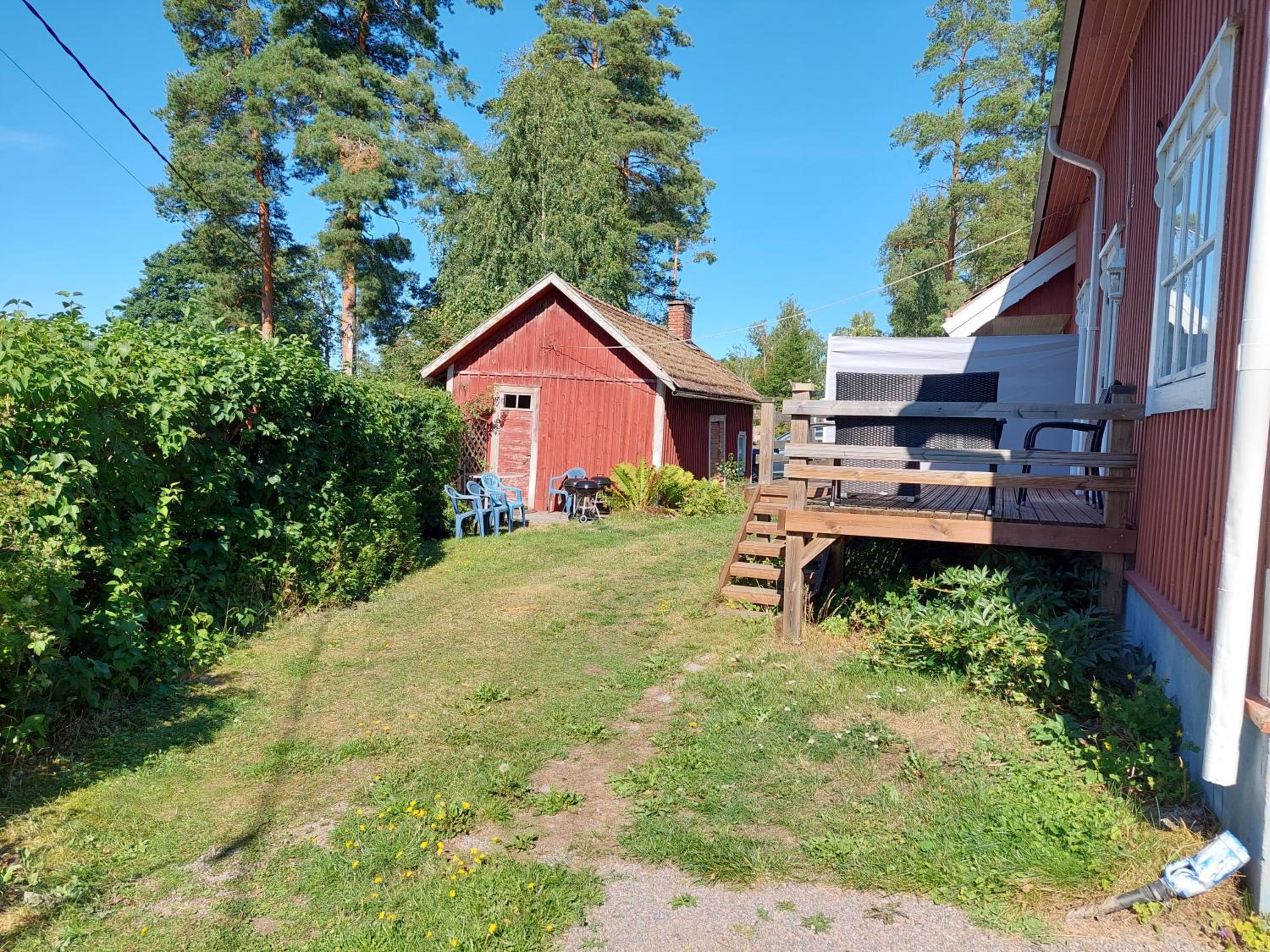 Apartment with Lake View - Photo 20