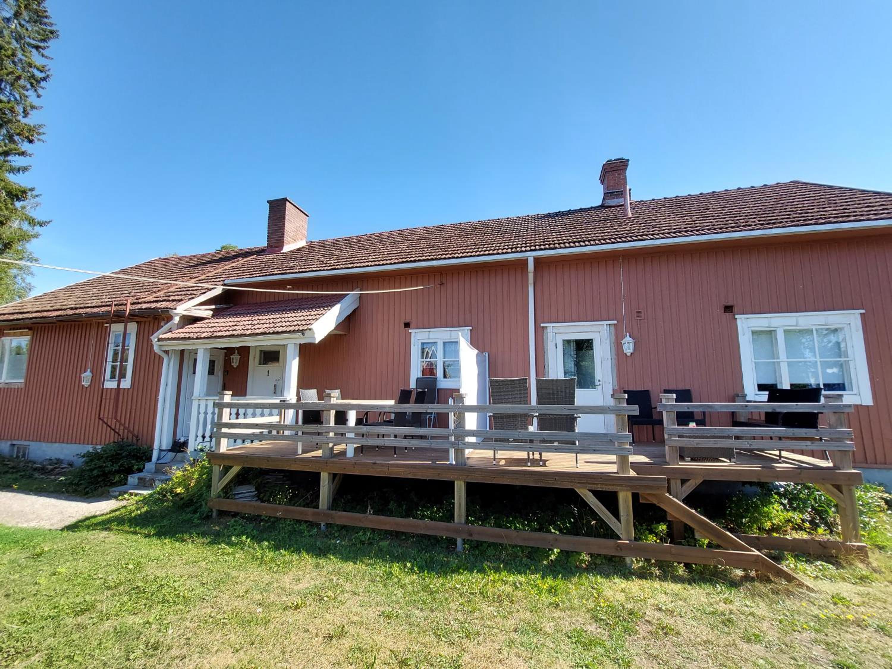 Apartment with Lake View - Photo 21