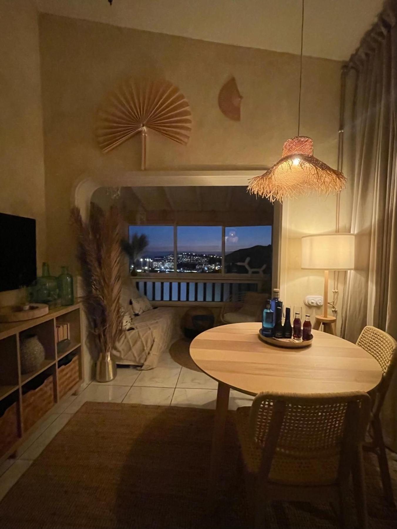 Bungalow con vista al mar
