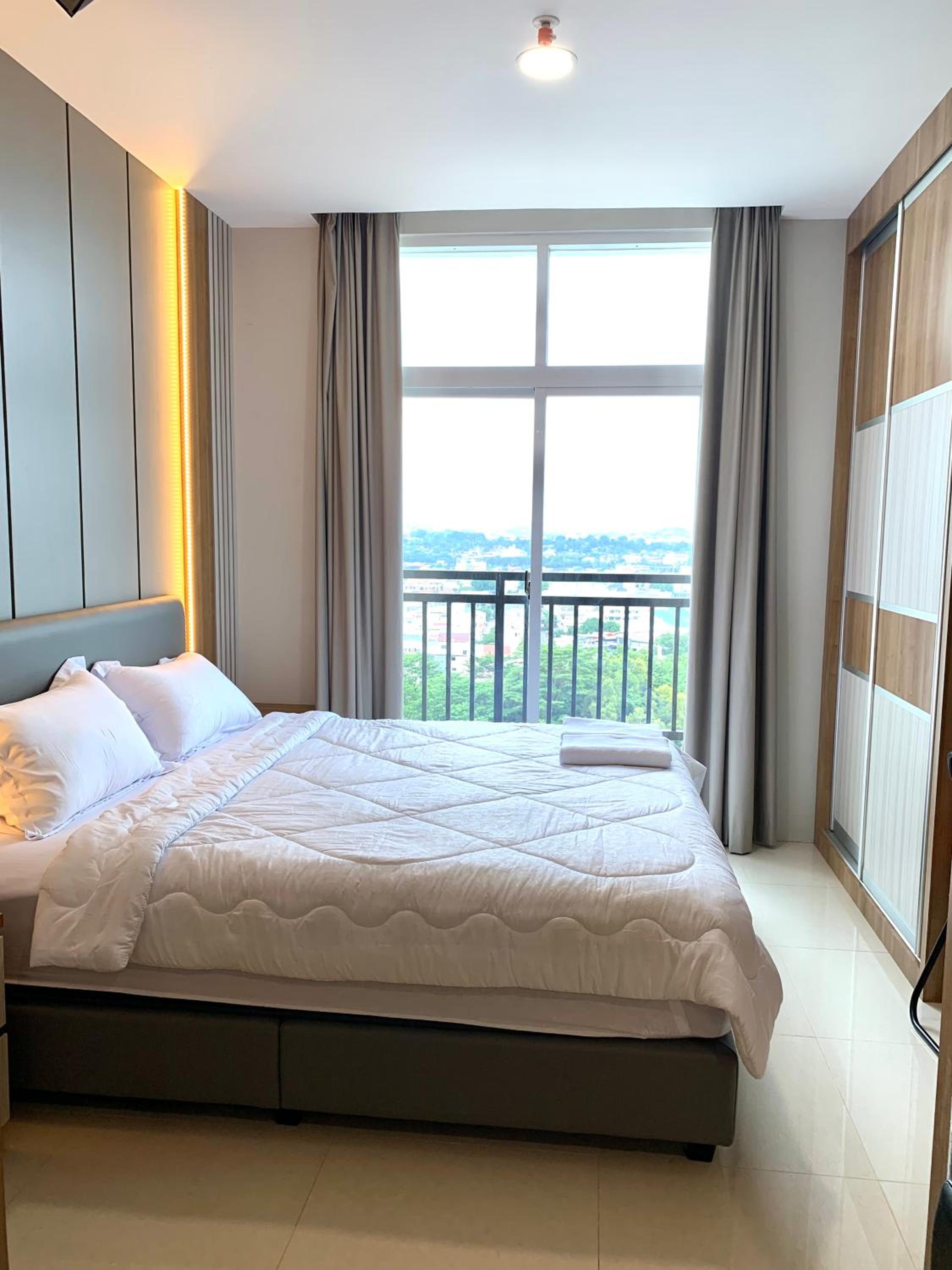 One-Bedroom Apartment - Photo 83