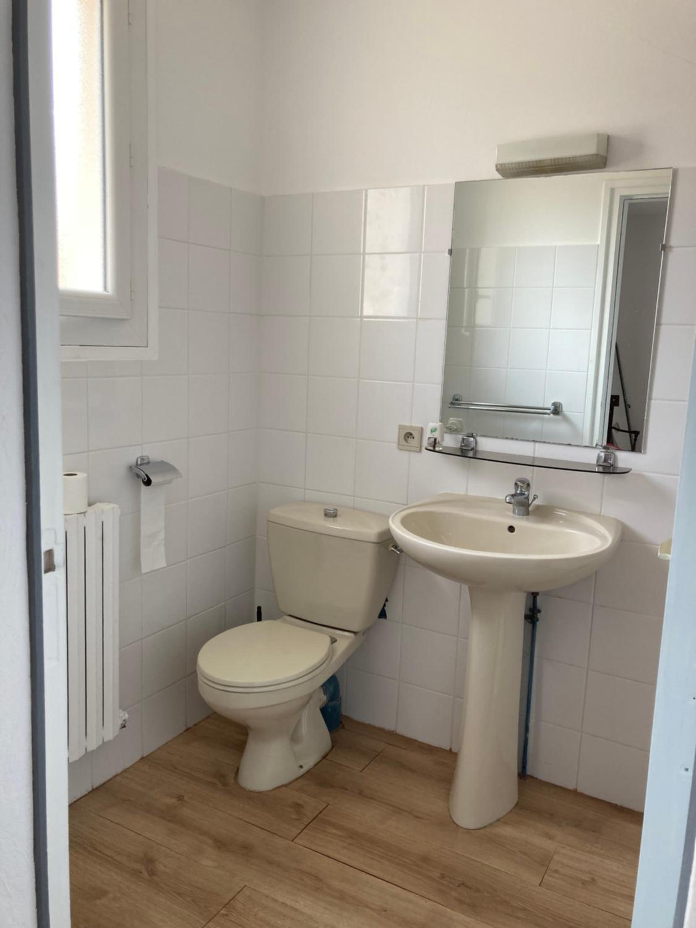 Triple Room - Photo 11