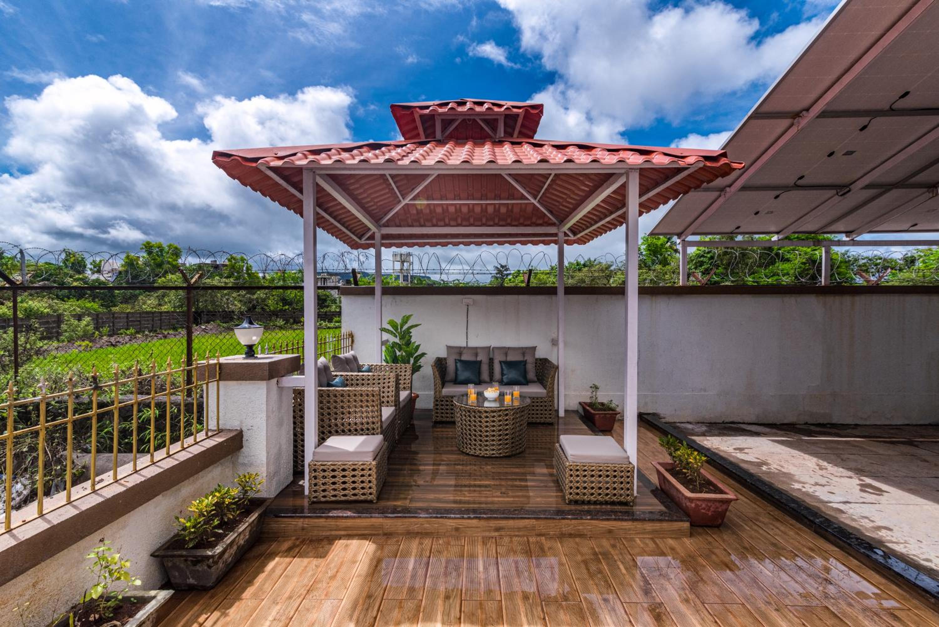 Villa with Private Pool - Photo 22