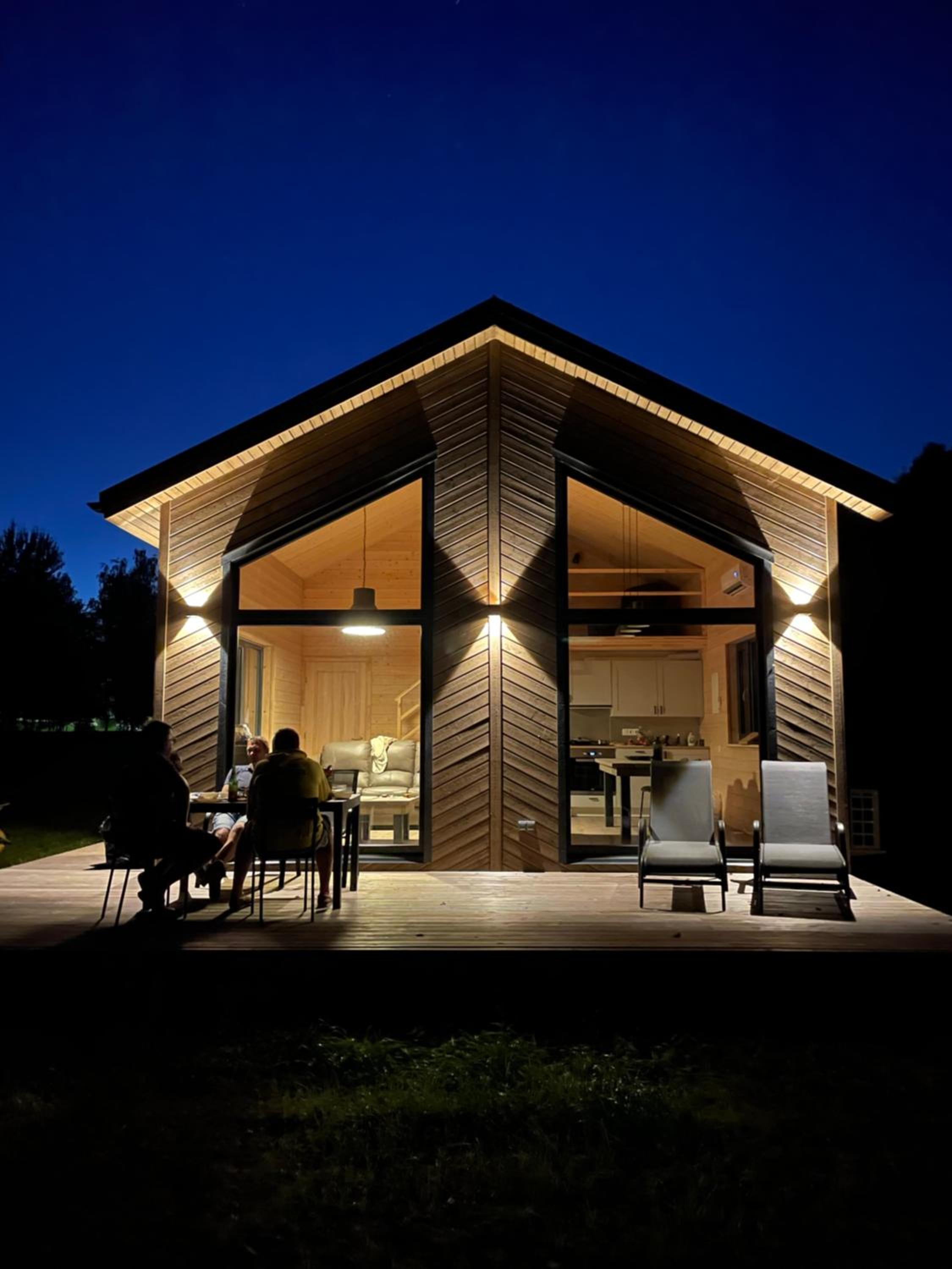 Four-Bedroom House - Photo 5