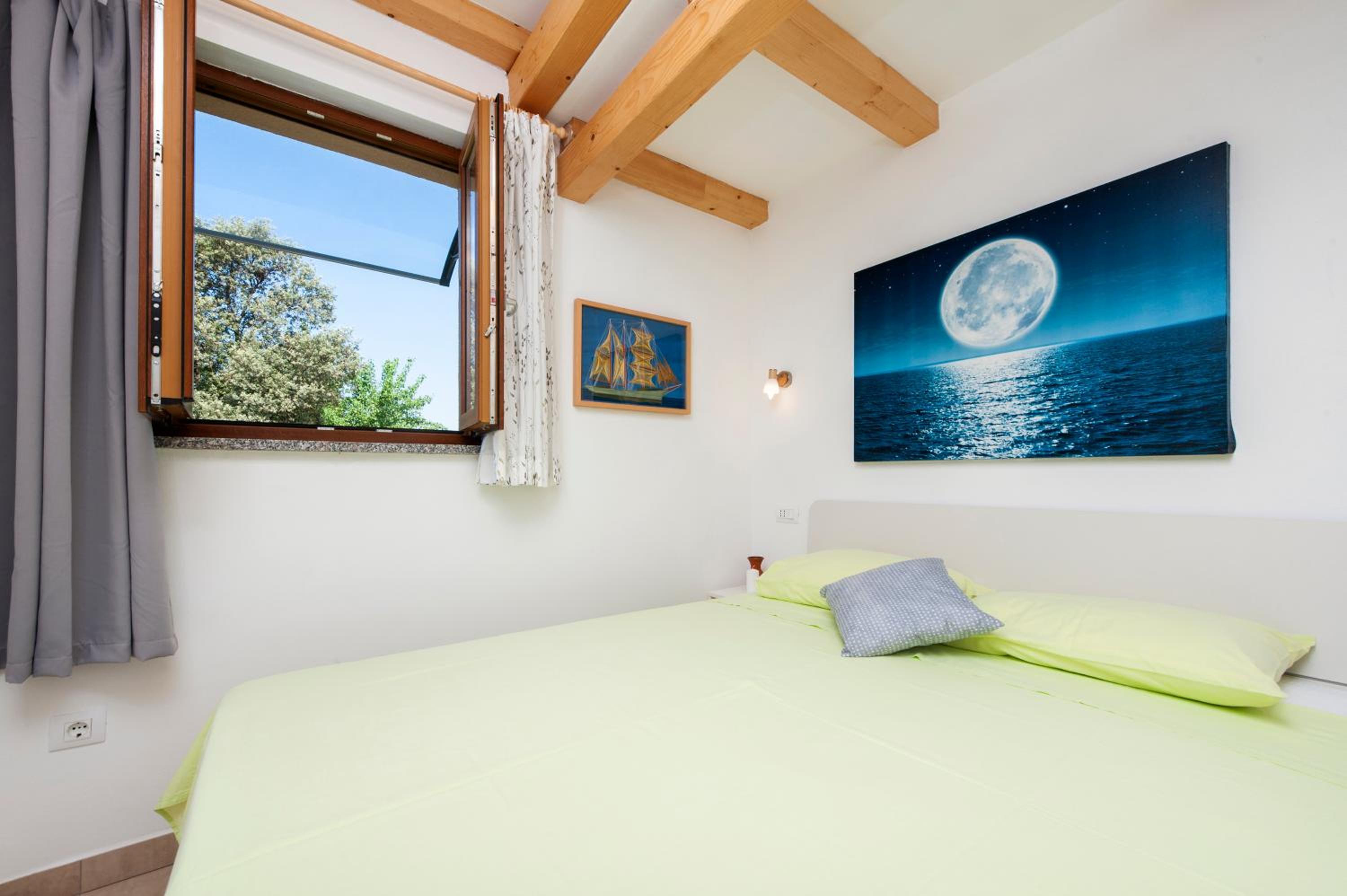 Apartment with Garden View - Photo 10