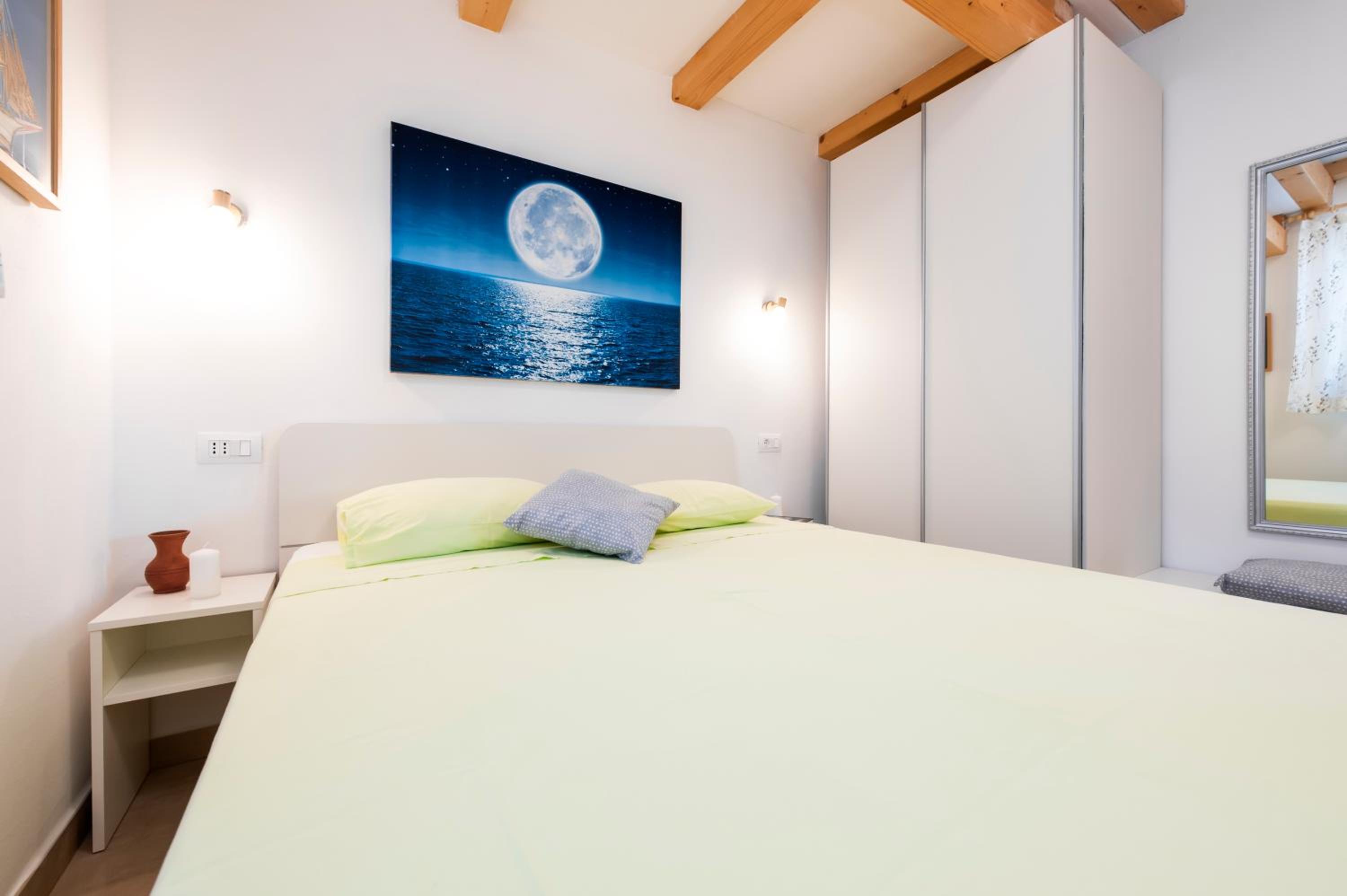 Apartment with Garden View - Photo 9
