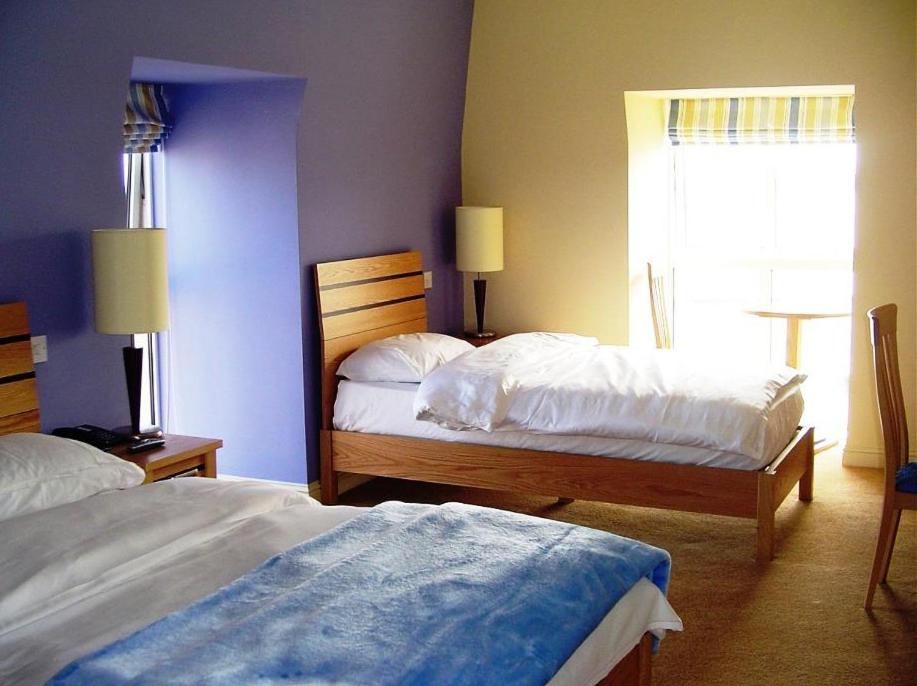 Twin Room - Photo 4