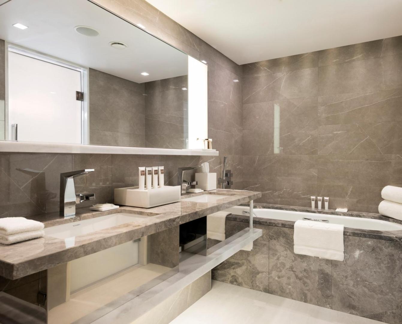 Executive Terrace Suite