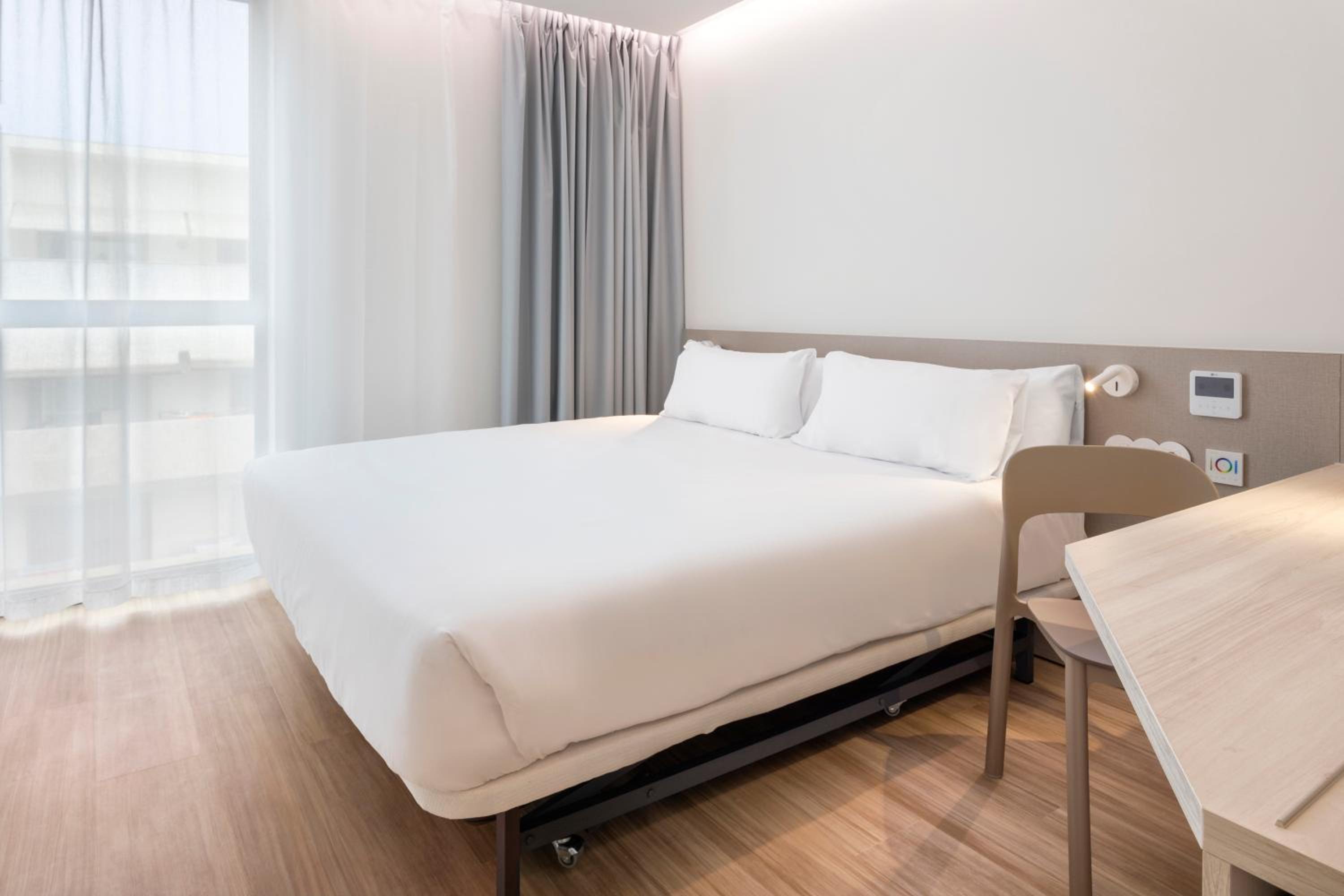 Double Room - Photo 2