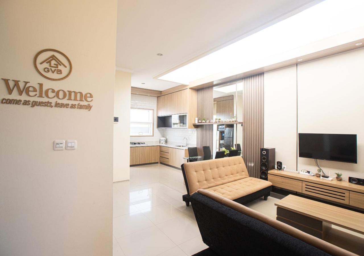 Four-Bedroom Villa - Photo 1